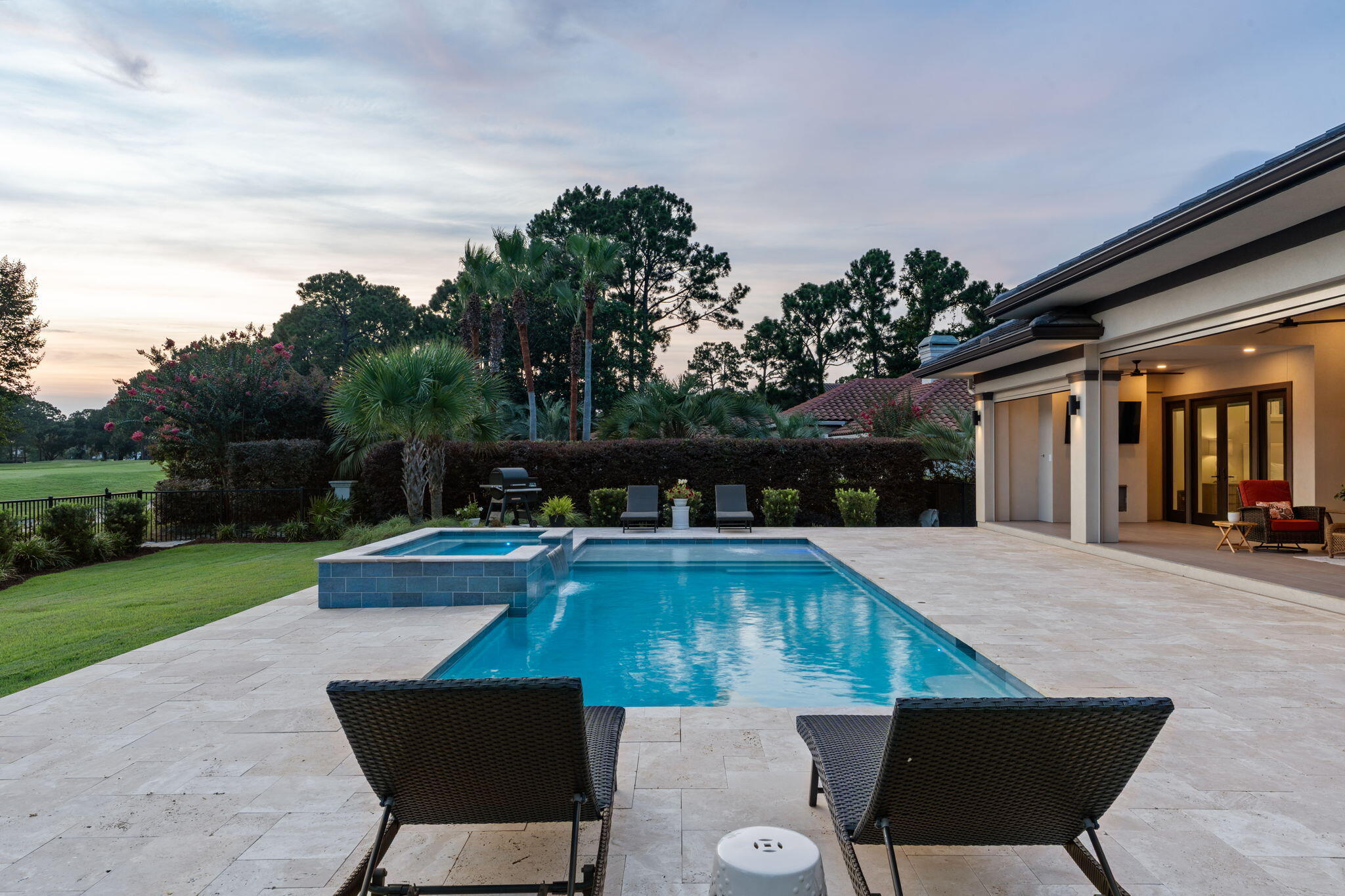 BAYTOWNE AVE EAST - Residential