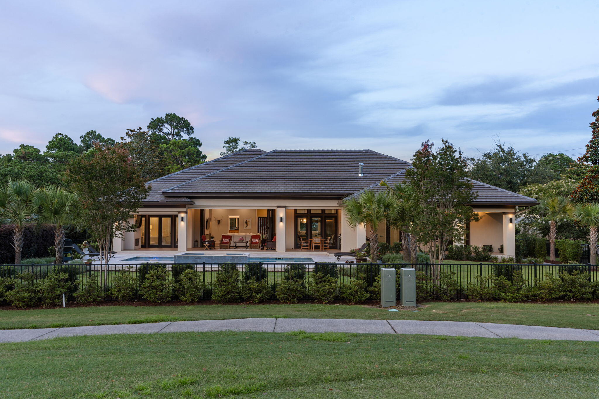 BAYTOWNE AVE EAST - Residential