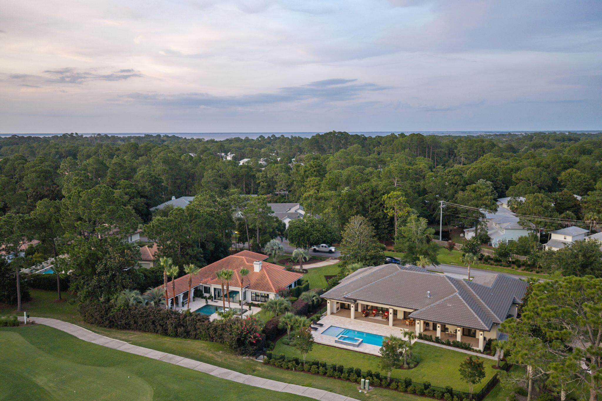 BAYTOWNE AVE EAST - Residential