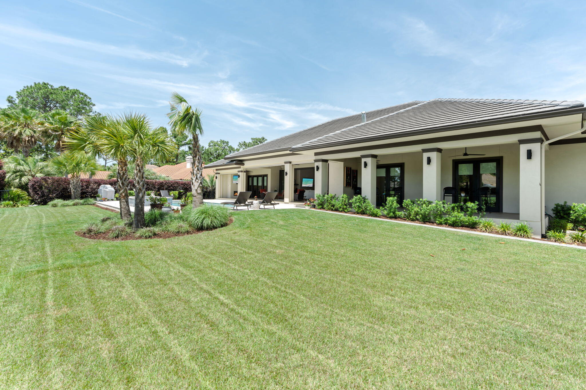 BAYTOWNE AVE EAST - Residential