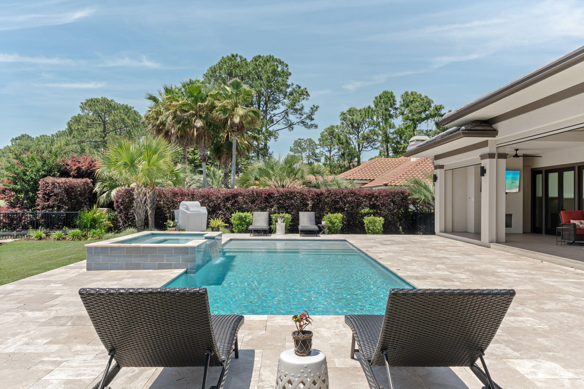 BAYTOWNE AVE EAST - Residential