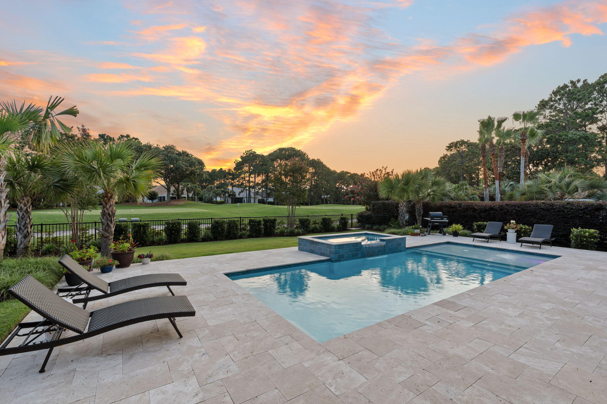 BAYTOWNE AVE EAST - Residential