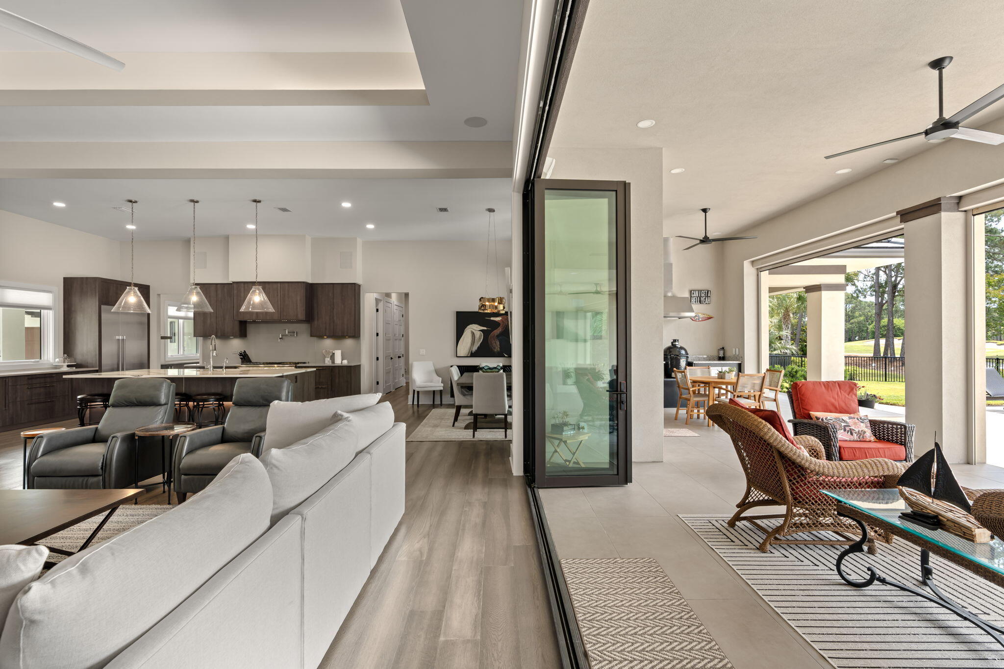 BAYTOWNE AVE EAST - Residential