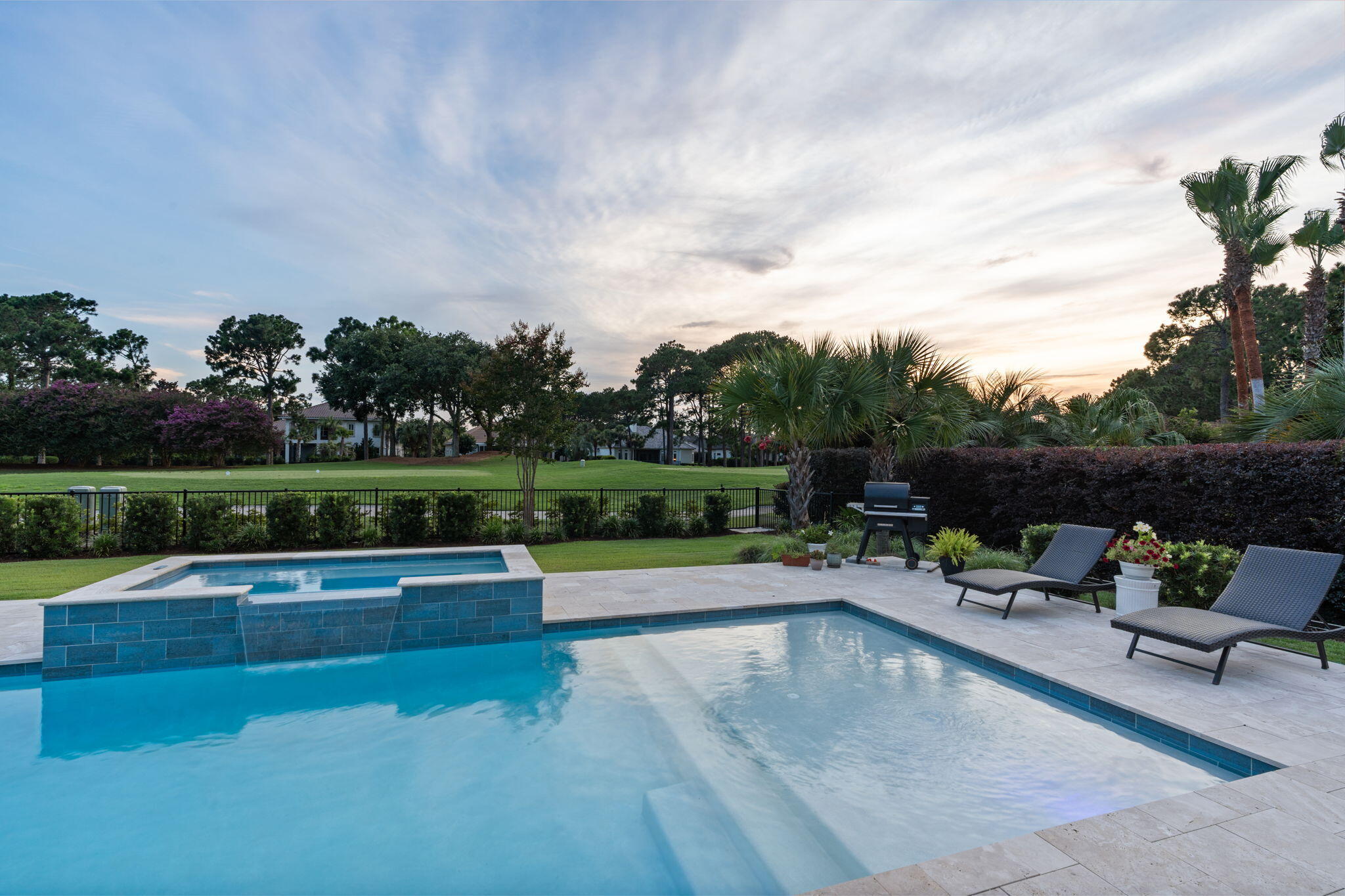 BAYTOWNE AVE EAST - Residential