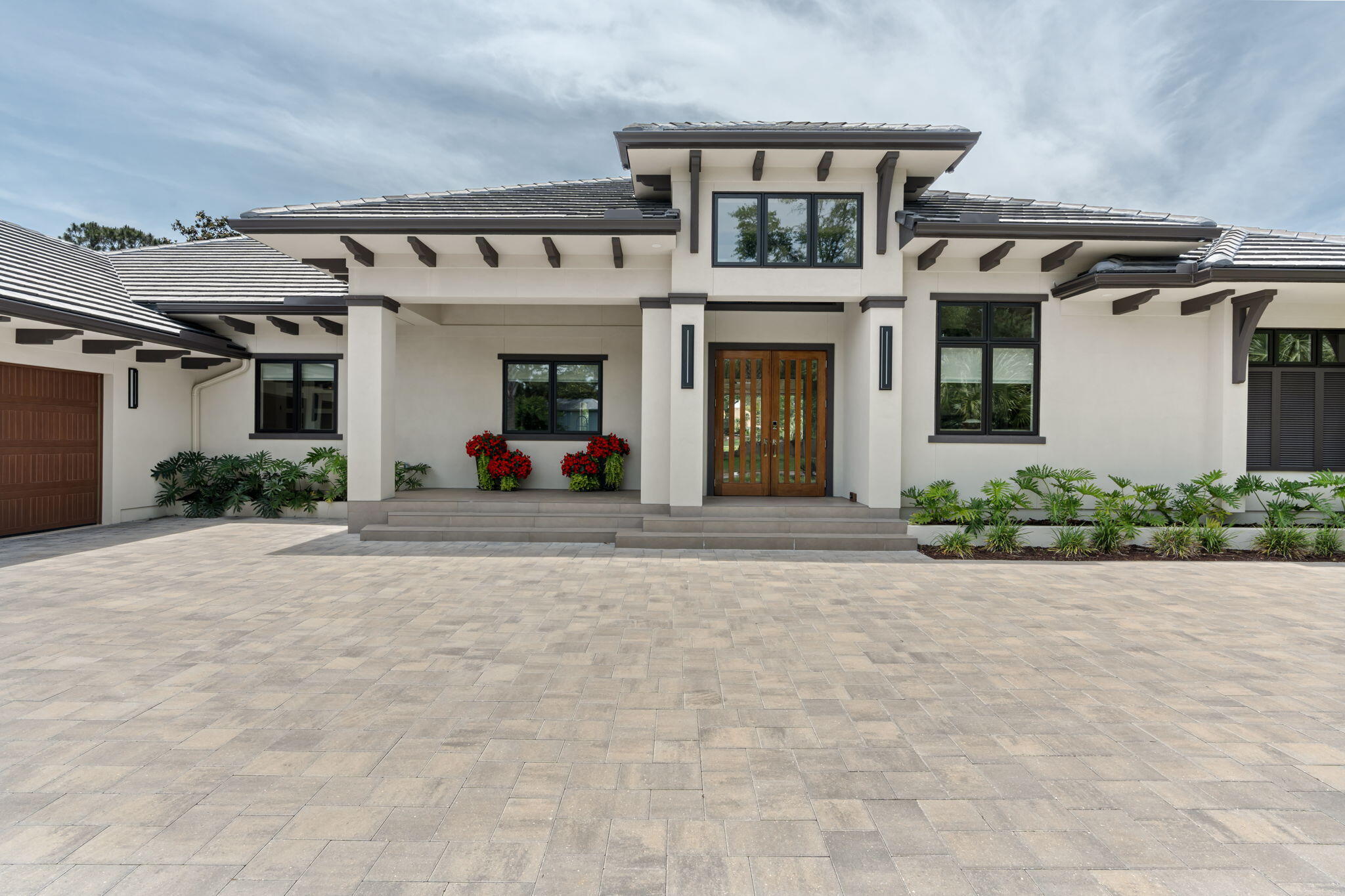 BAYTOWNE AVE EAST - Residential