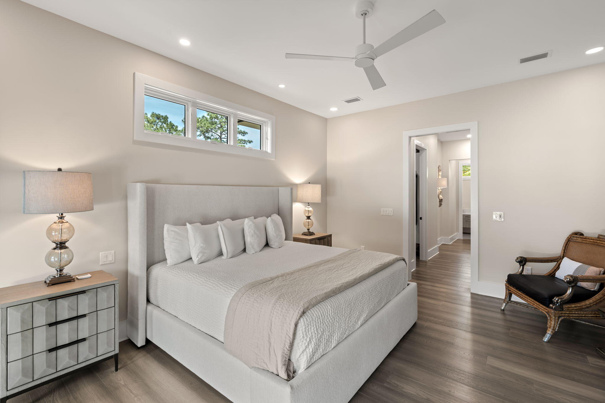 BAYTOWNE AVE EAST - Residential