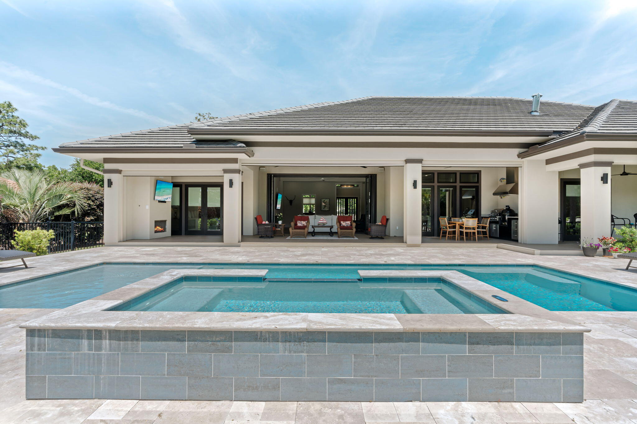 BAYTOWNE AVE EAST - Residential