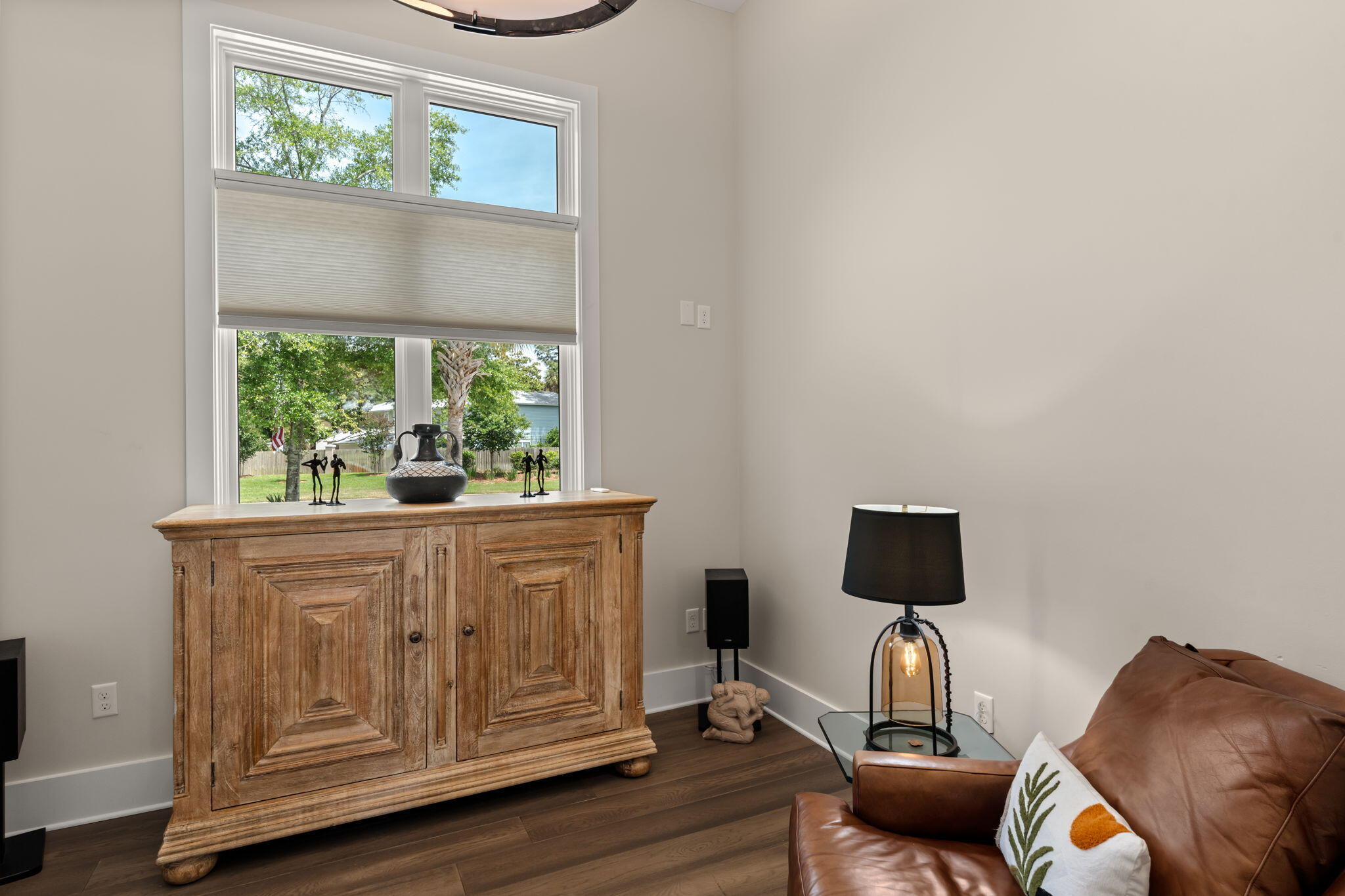 BAYTOWNE AVE EAST - Residential