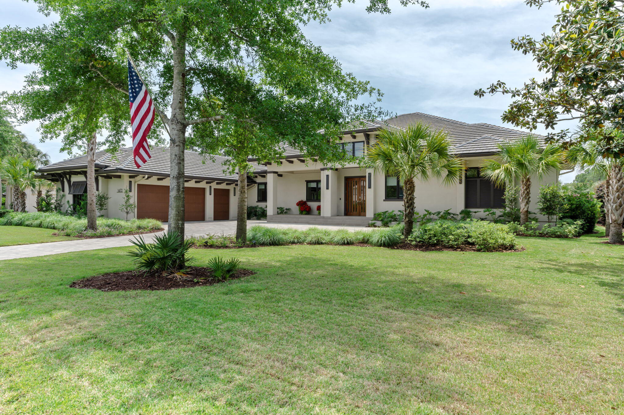 BAYTOWNE AVE EAST - Residential