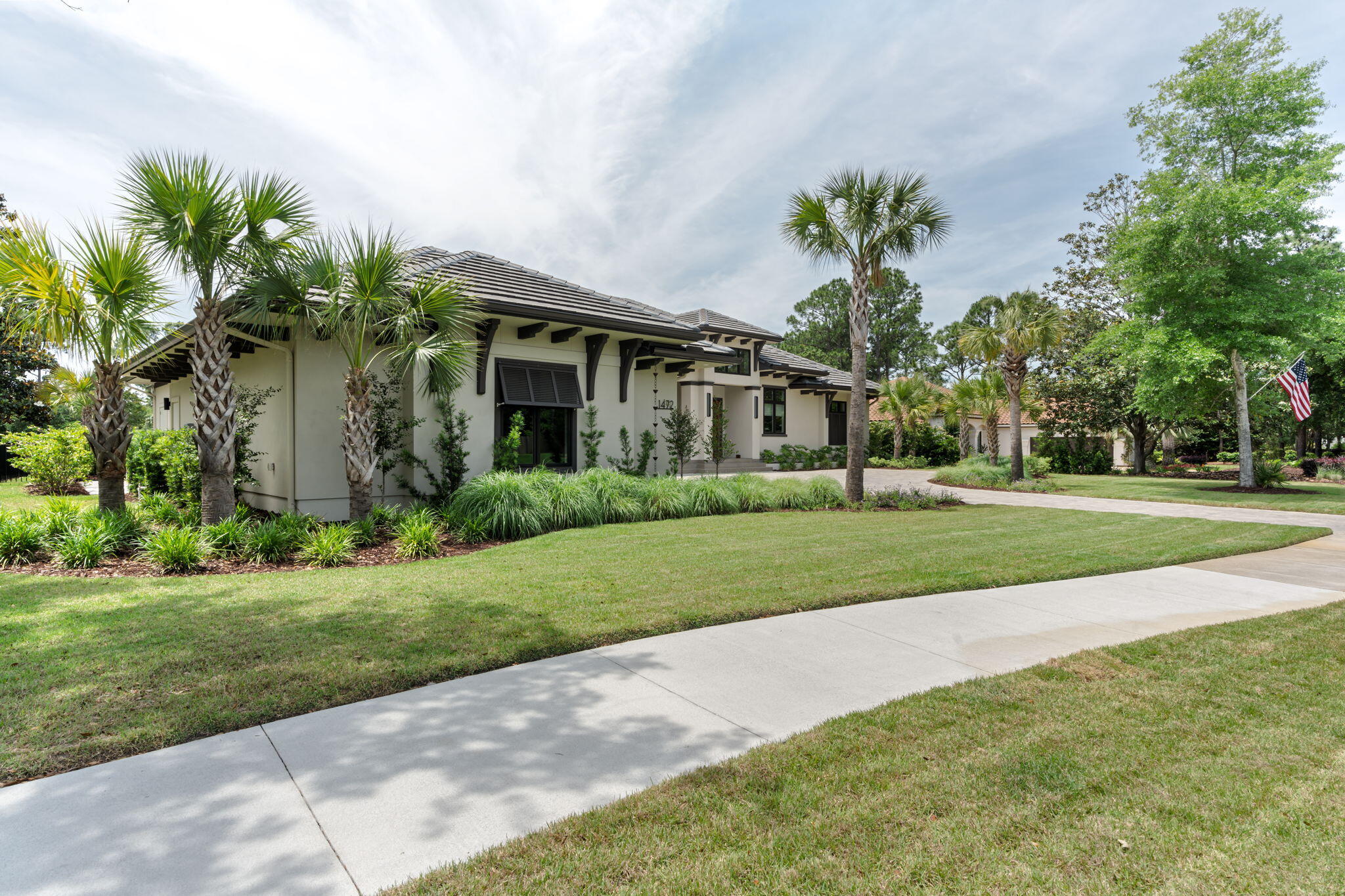 BAYTOWNE AVE EAST - Residential