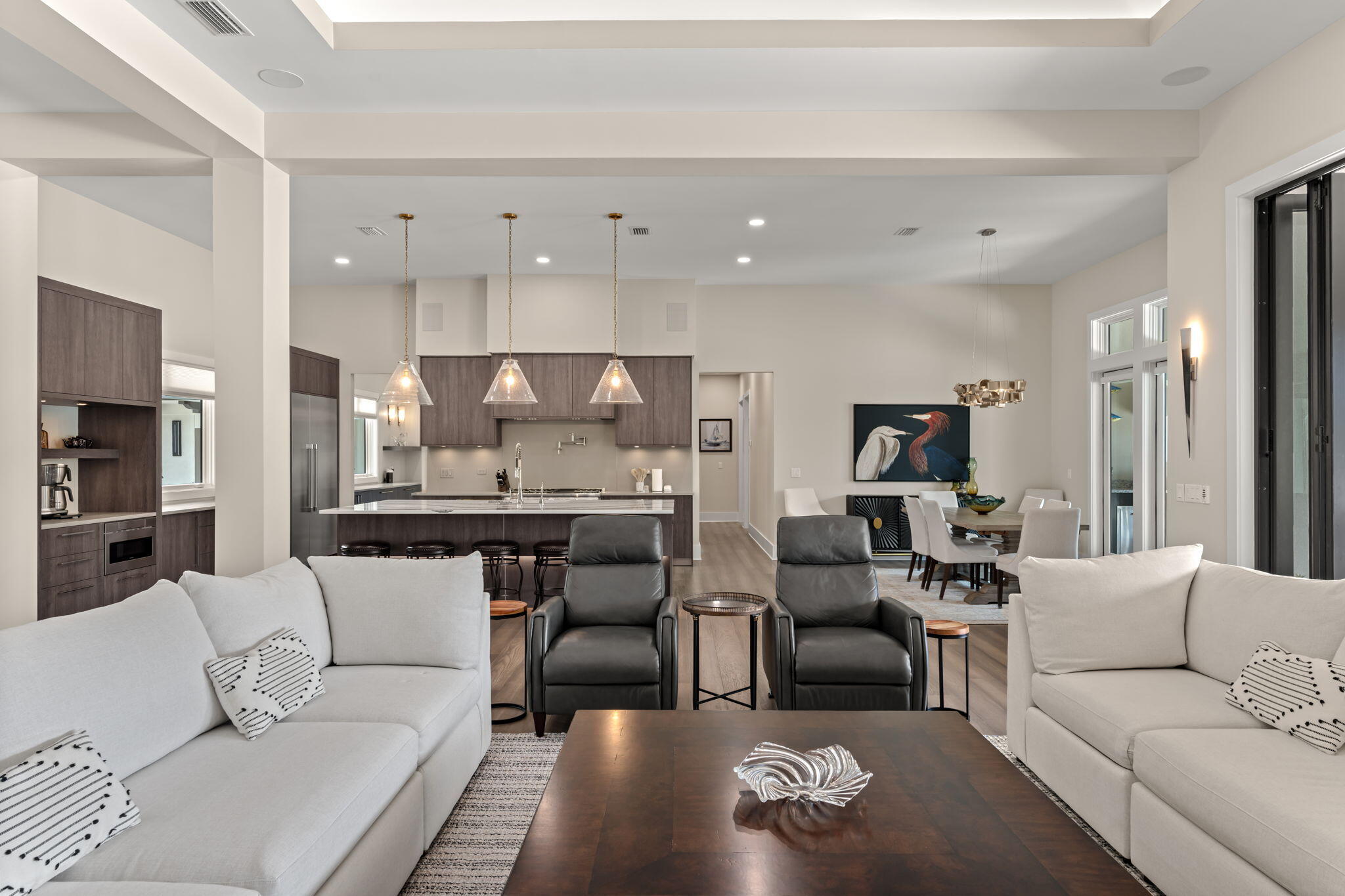 BAYTOWNE AVE EAST - Residential