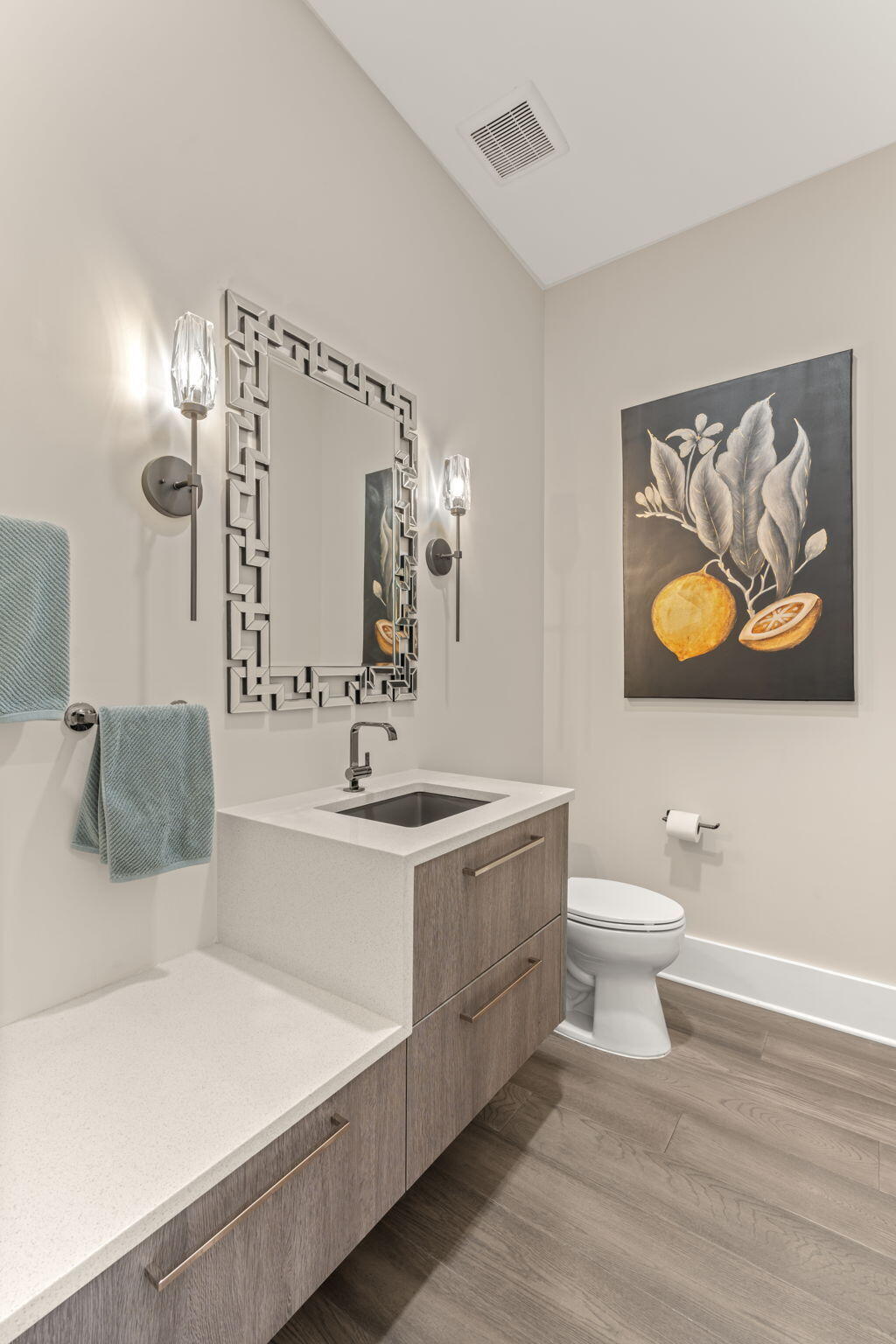 BAYTOWNE AVE EAST - Residential