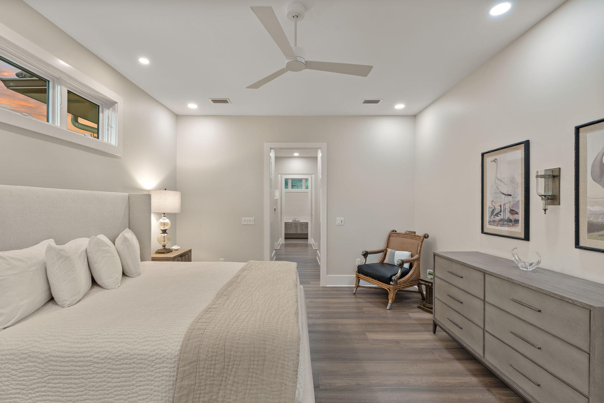 BAYTOWNE AVE EAST - Residential
