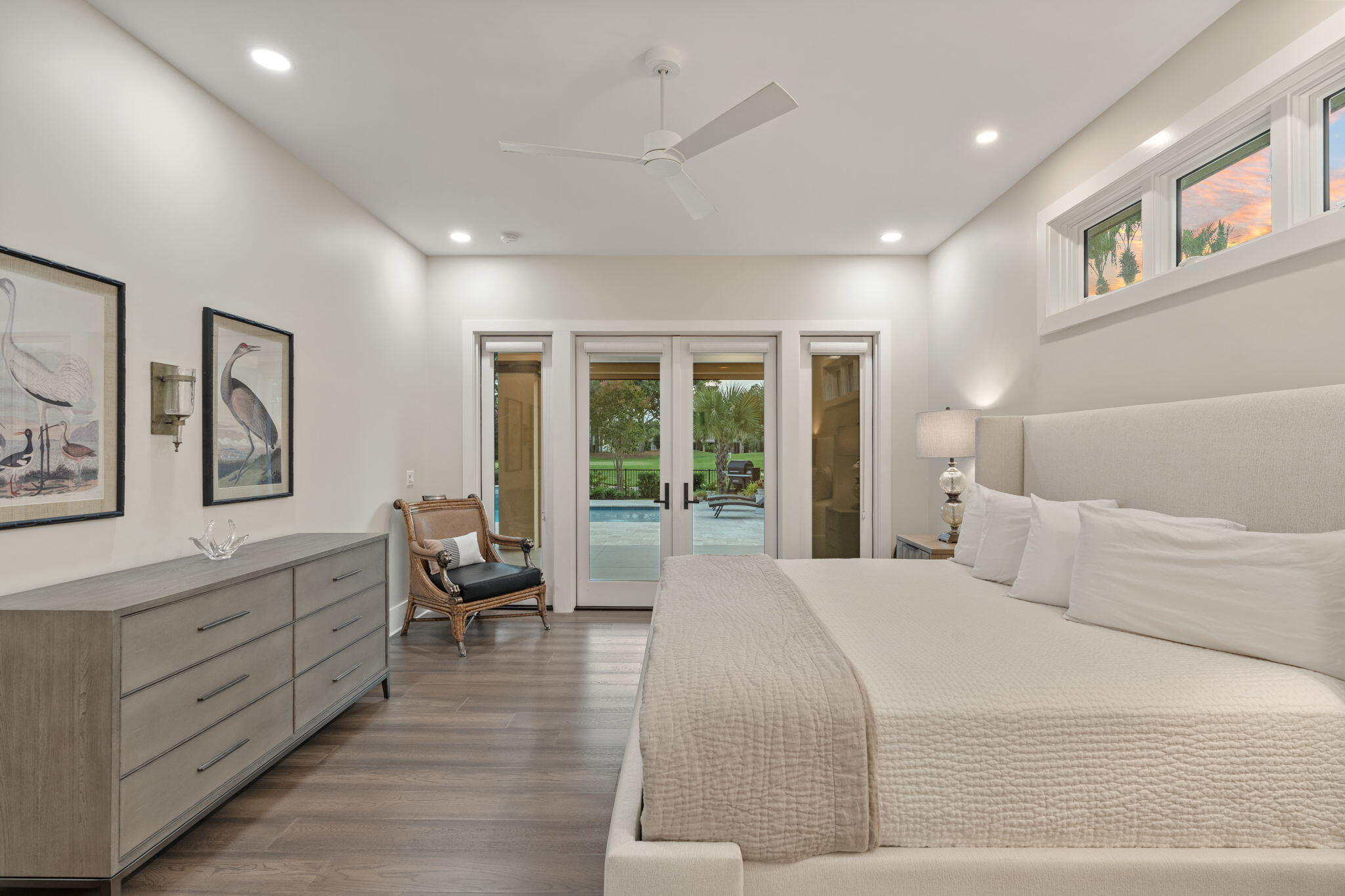BAYTOWNE AVE EAST - Residential