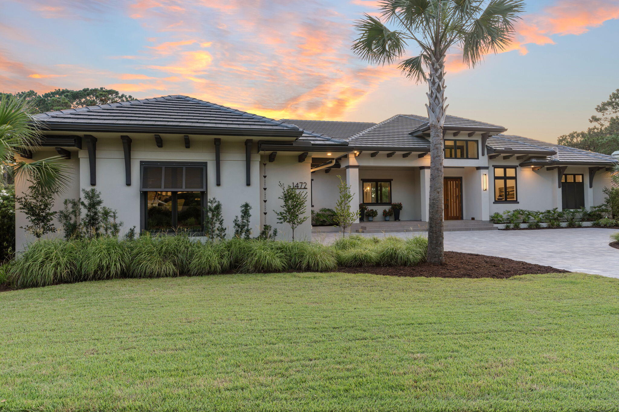 BAYTOWNE AVE EAST - Residential