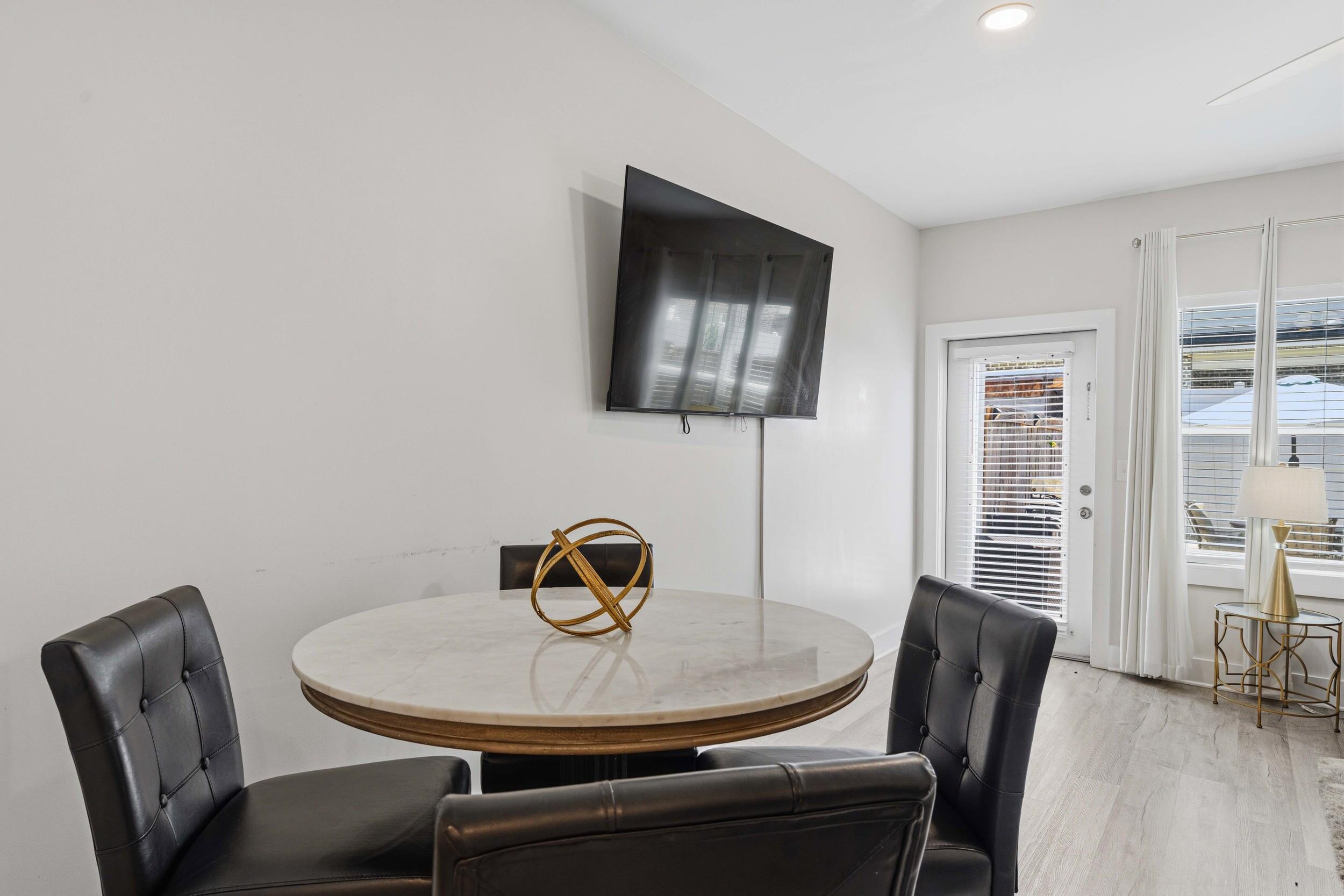MIKSTAKEL TOWNHOMES - Residential Lease