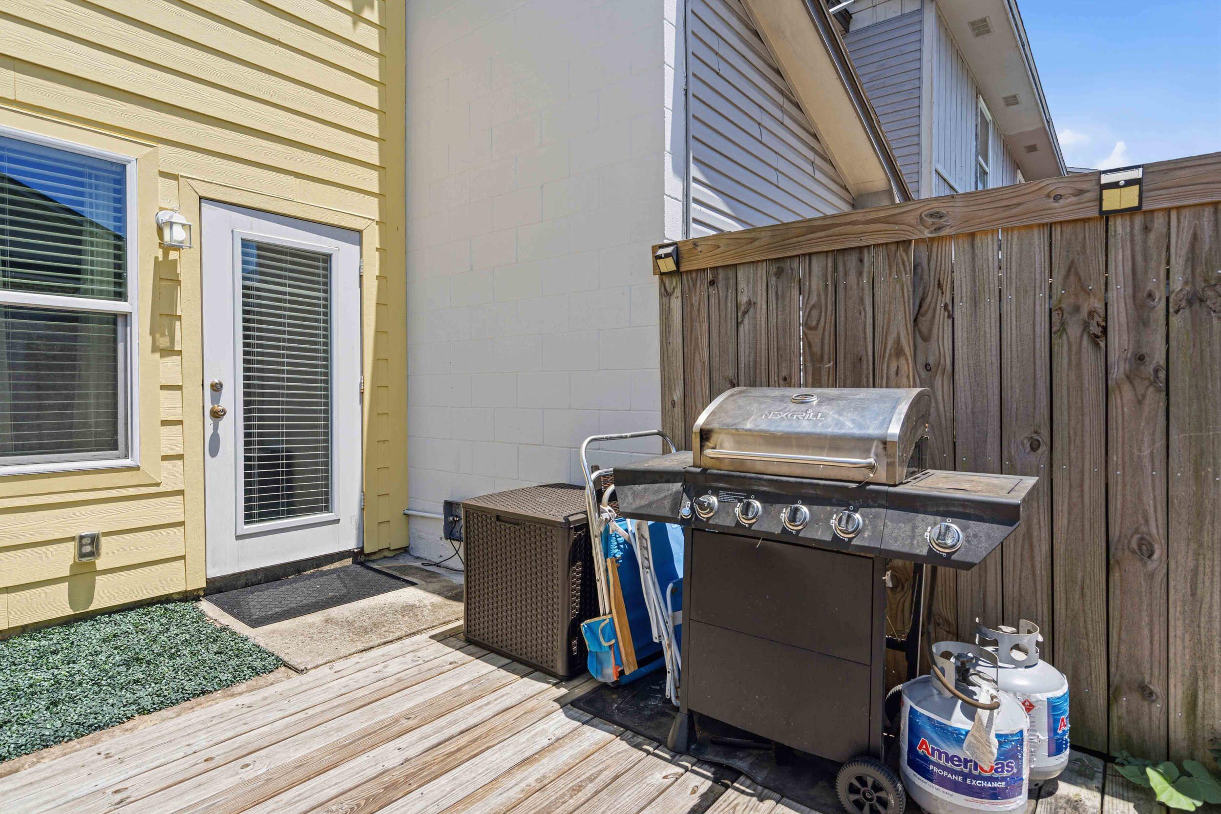 MIKSTAKEL TOWNHOMES - Residential Lease