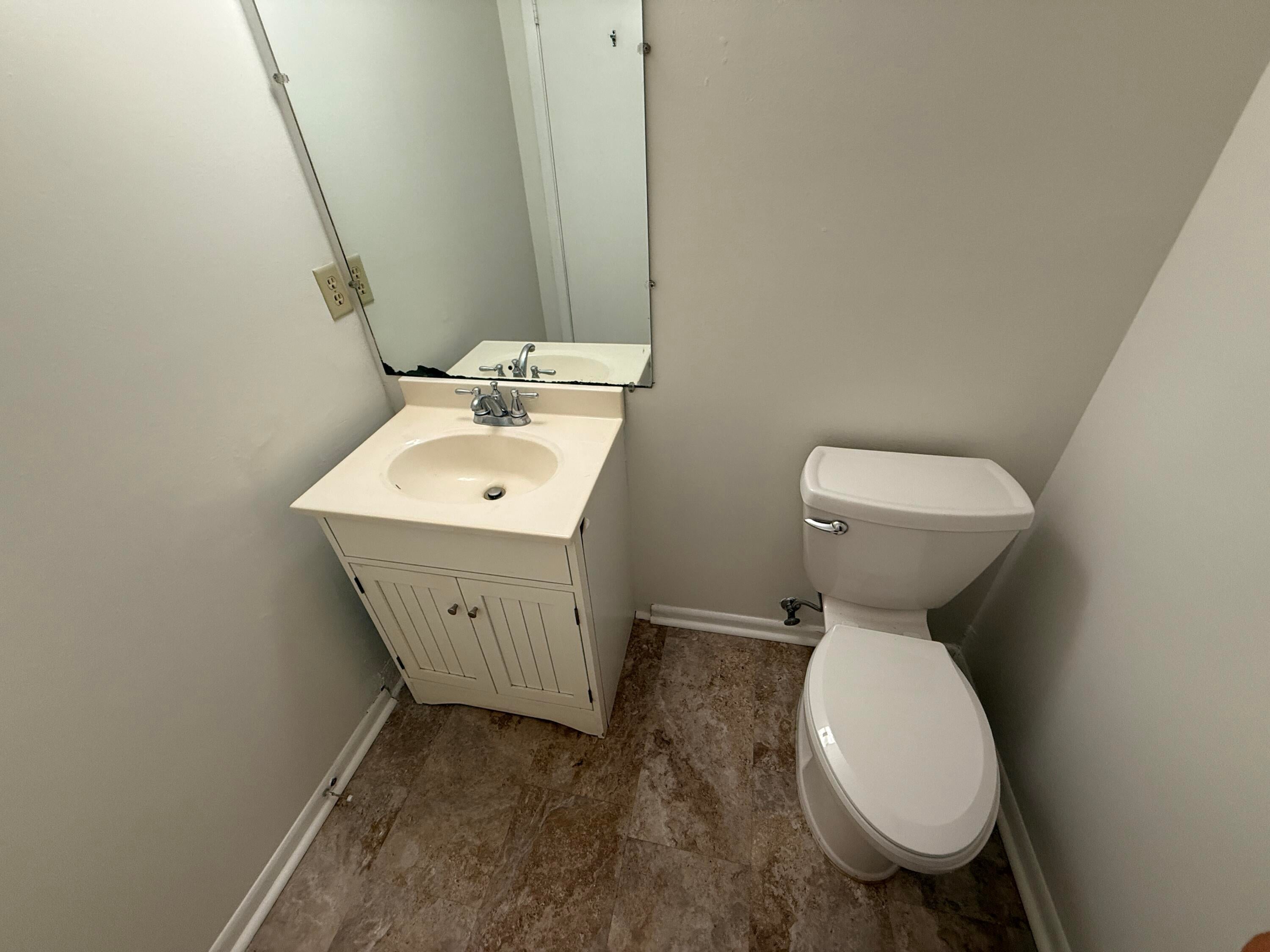 PINE MEADOWS 4TH ADDN - Residential Lease
