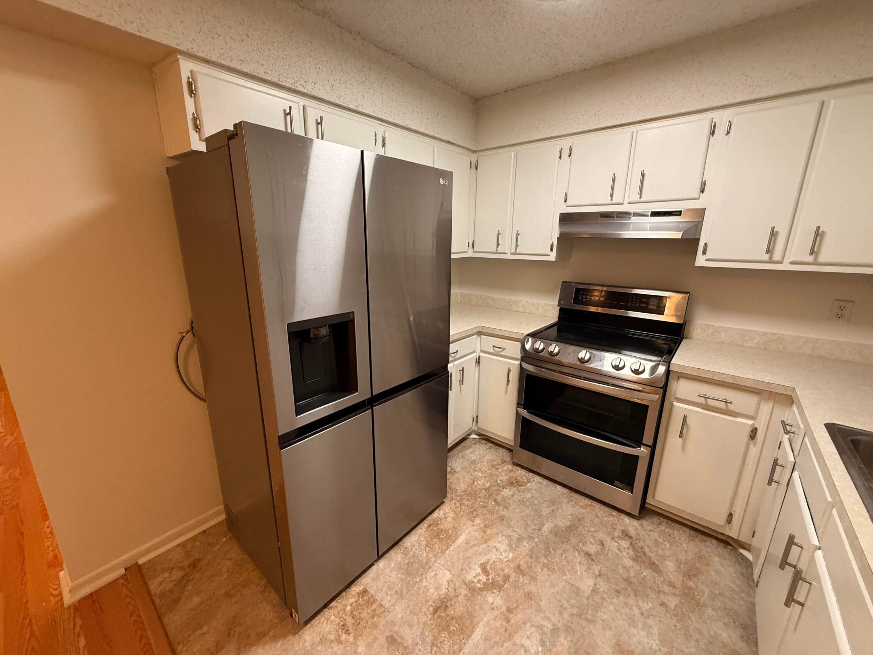 PINE MEADOWS 4TH ADDN - Residential Lease
