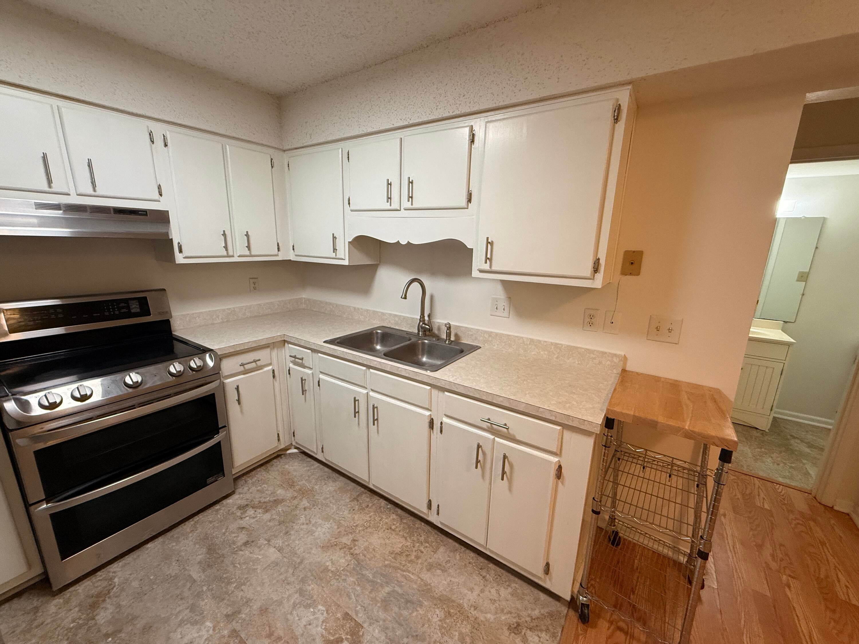 PINE MEADOWS 4TH ADDN - Residential Lease