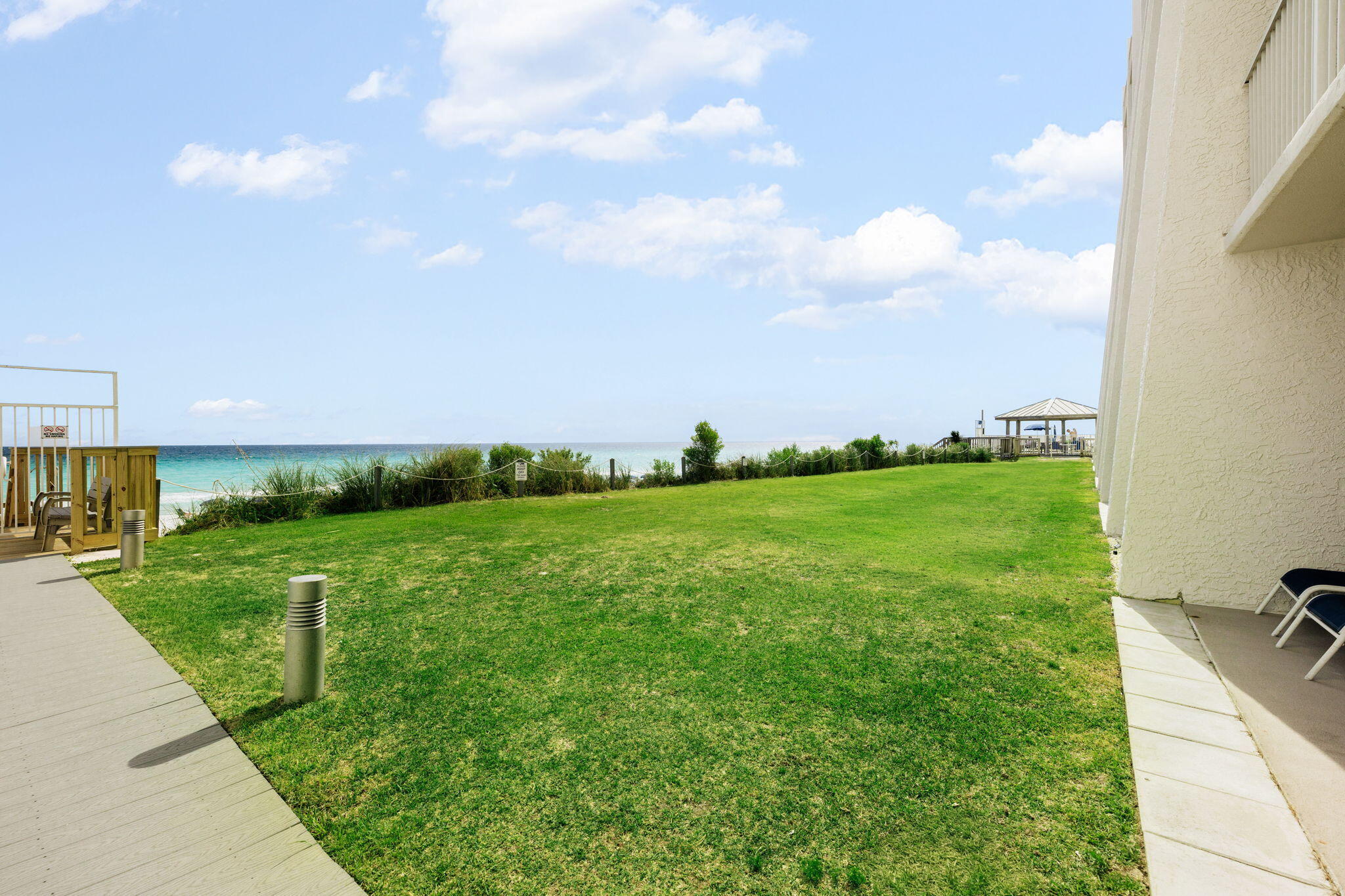 BEACH HOUSE CONDO PH 2 - Residential