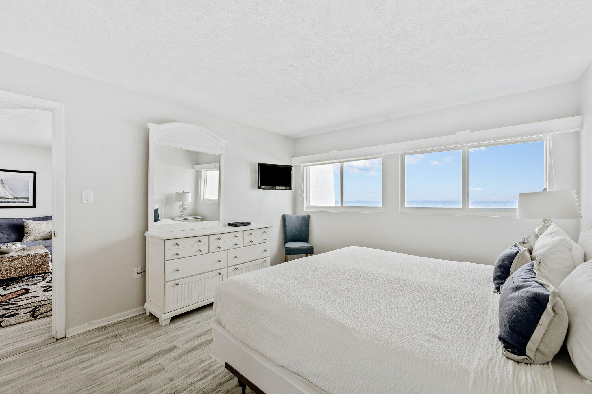 BEACH HOUSE CONDO PH 2 - Residential