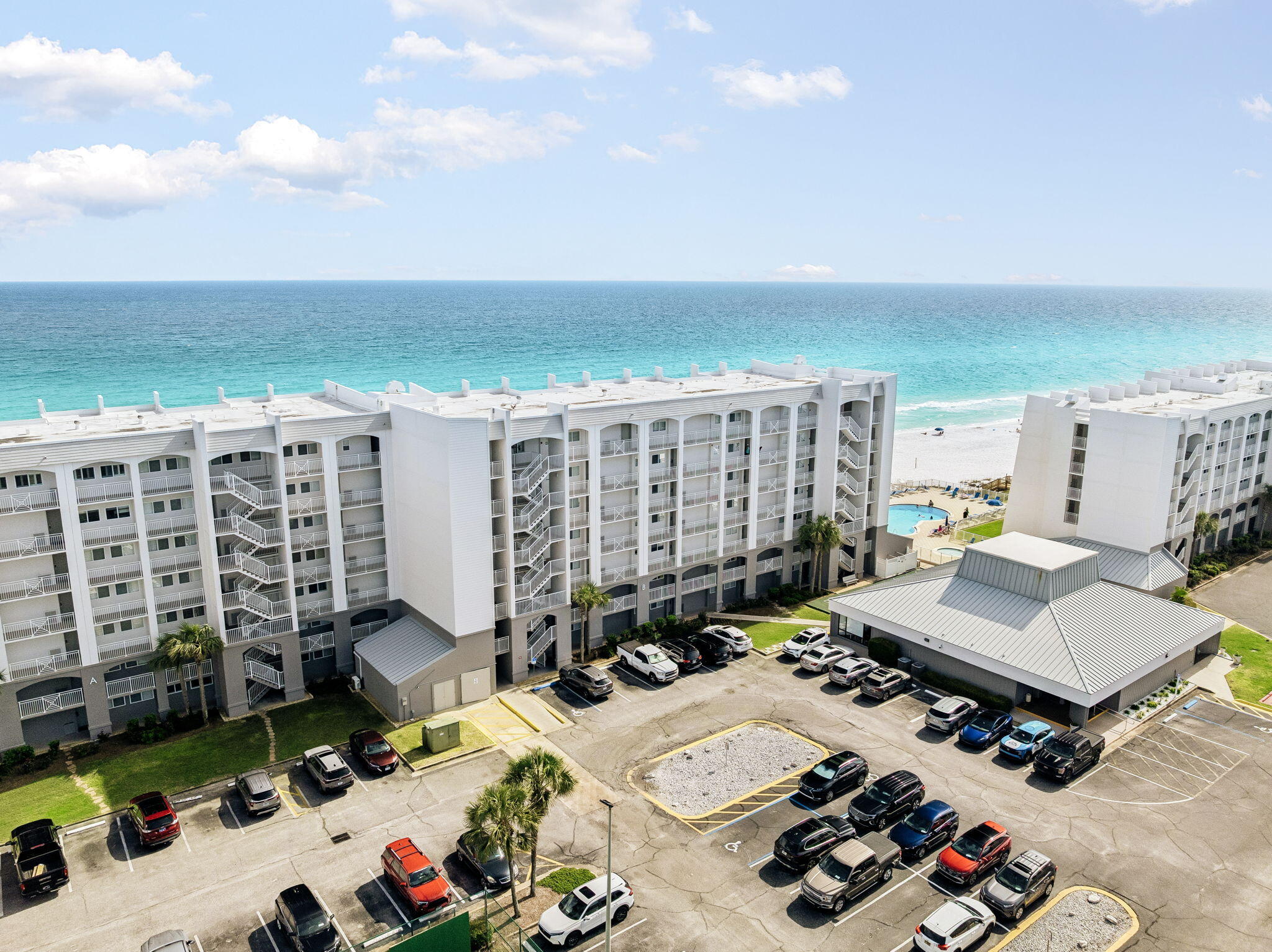 BEACH HOUSE CONDO PH 2 - Residential