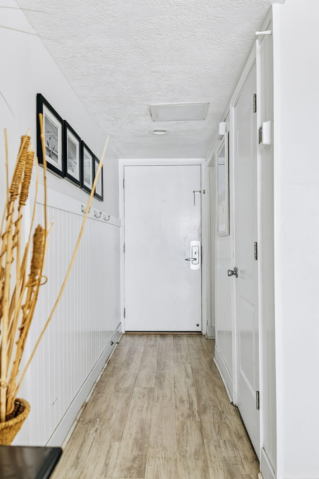 BEACH HOUSE CONDO PH 2 - Residential