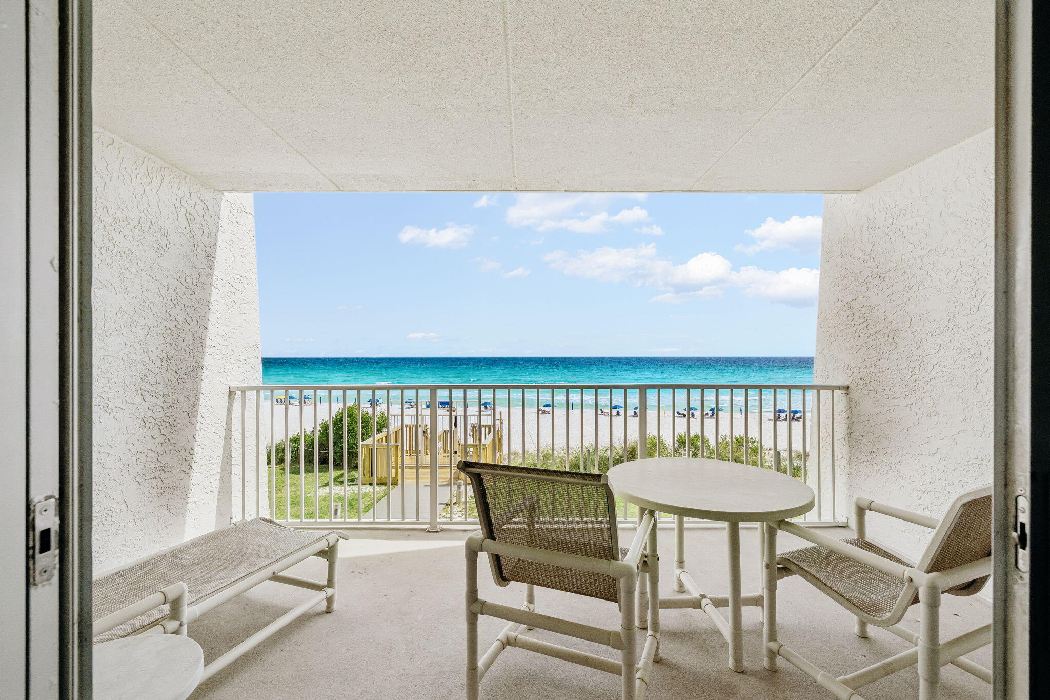 BEACH HOUSE CONDO PH 2 - Residential