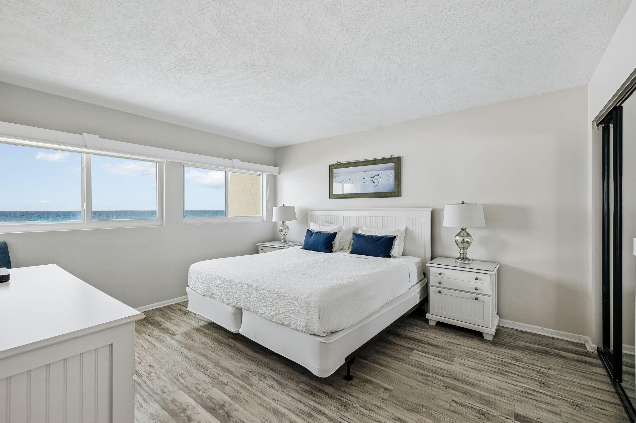 BEACH HOUSE CONDO PH 2 - Residential