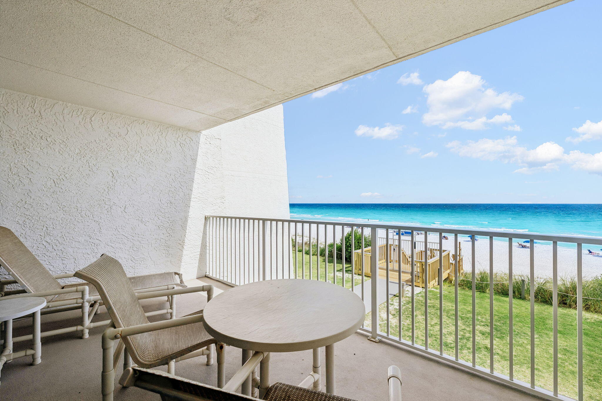 BEACH HOUSE CONDO PH 2 - Residential