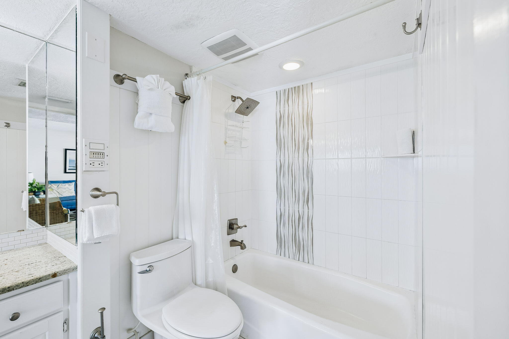 BEACH HOUSE CONDO PH 2 - Residential
