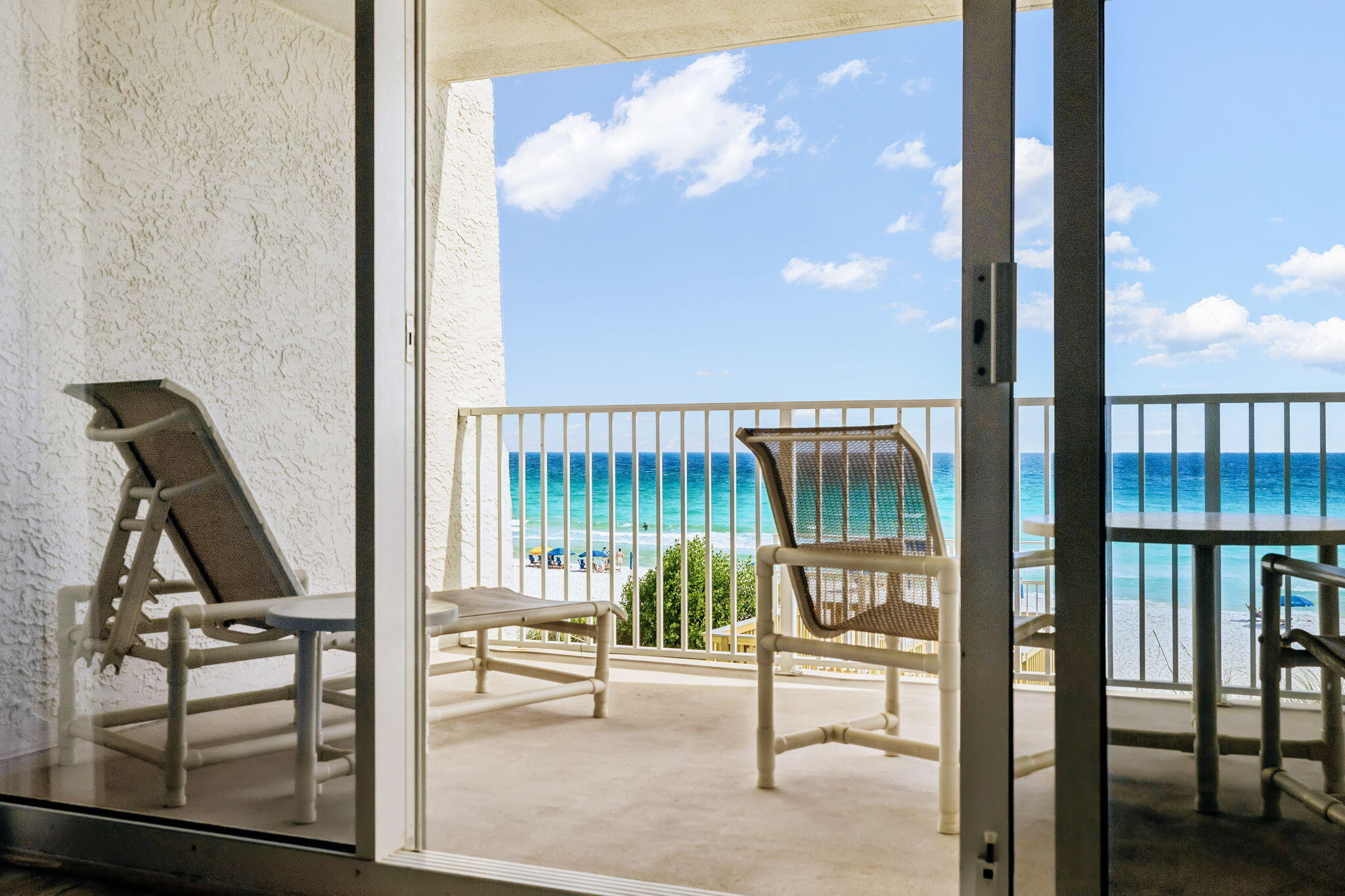BEACH HOUSE CONDO PH 2 - Residential