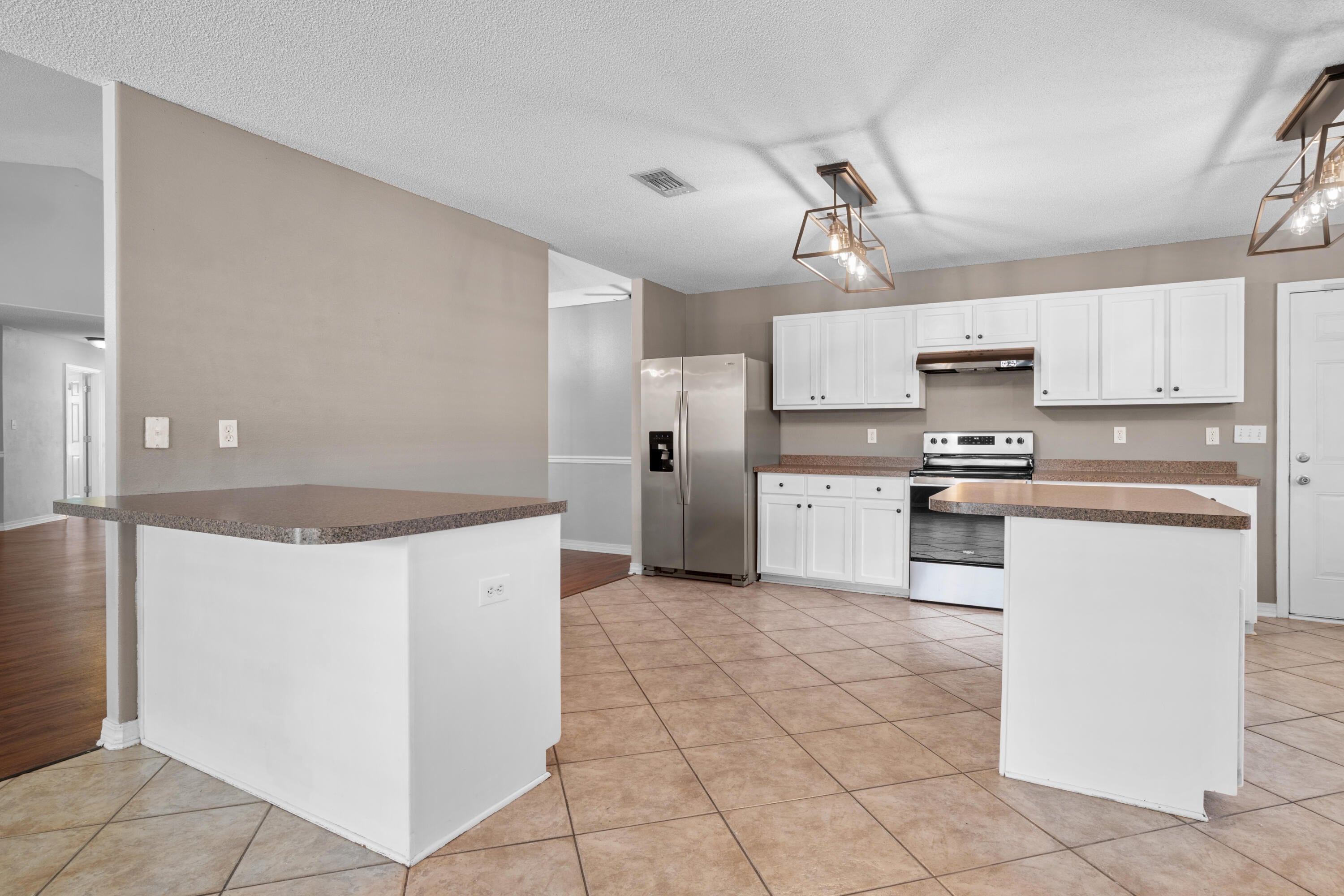 HOLLEY BY THE SEA - Residential