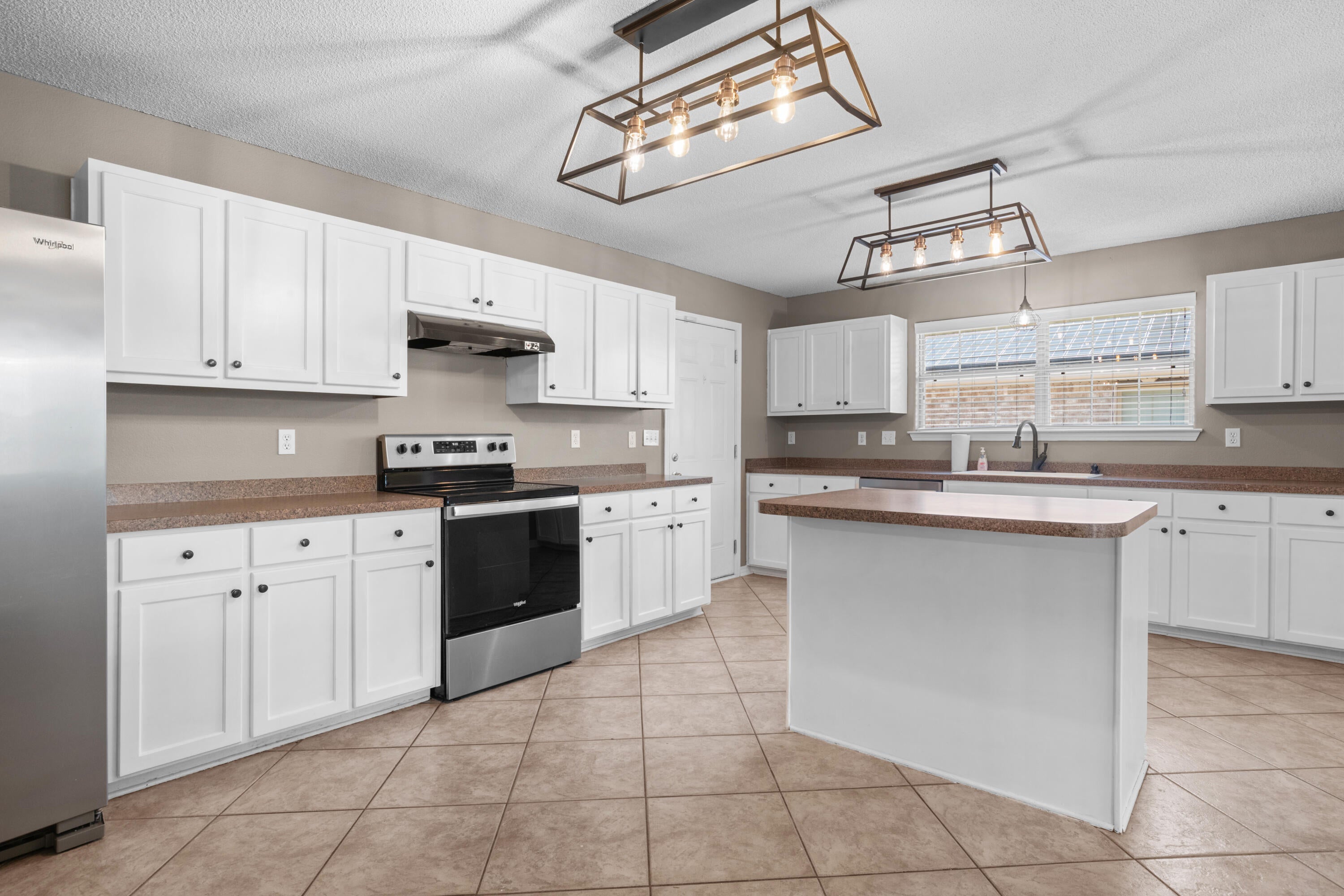 HOLLEY BY THE SEA - Residential