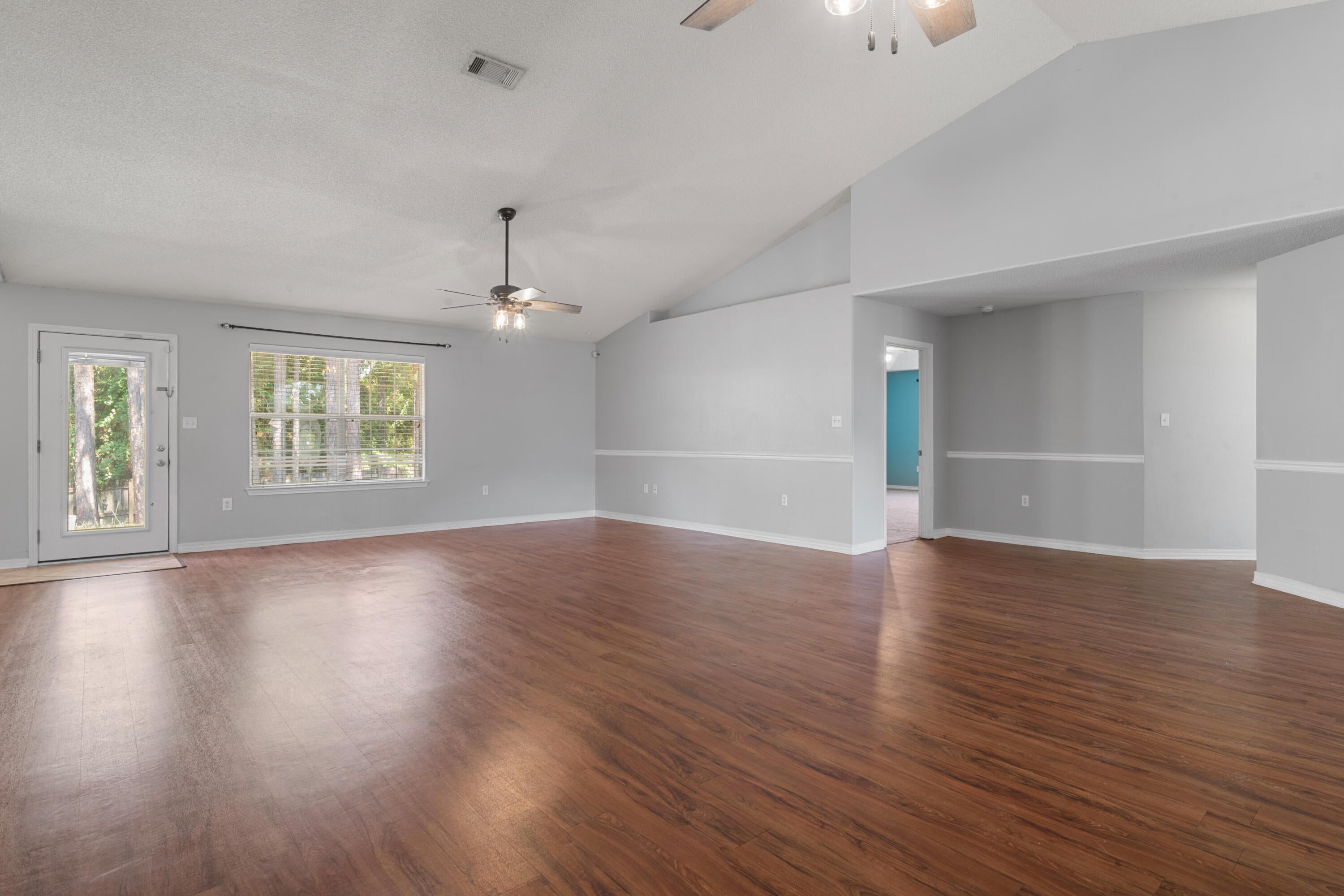HOLLEY BY THE SEA - Residential