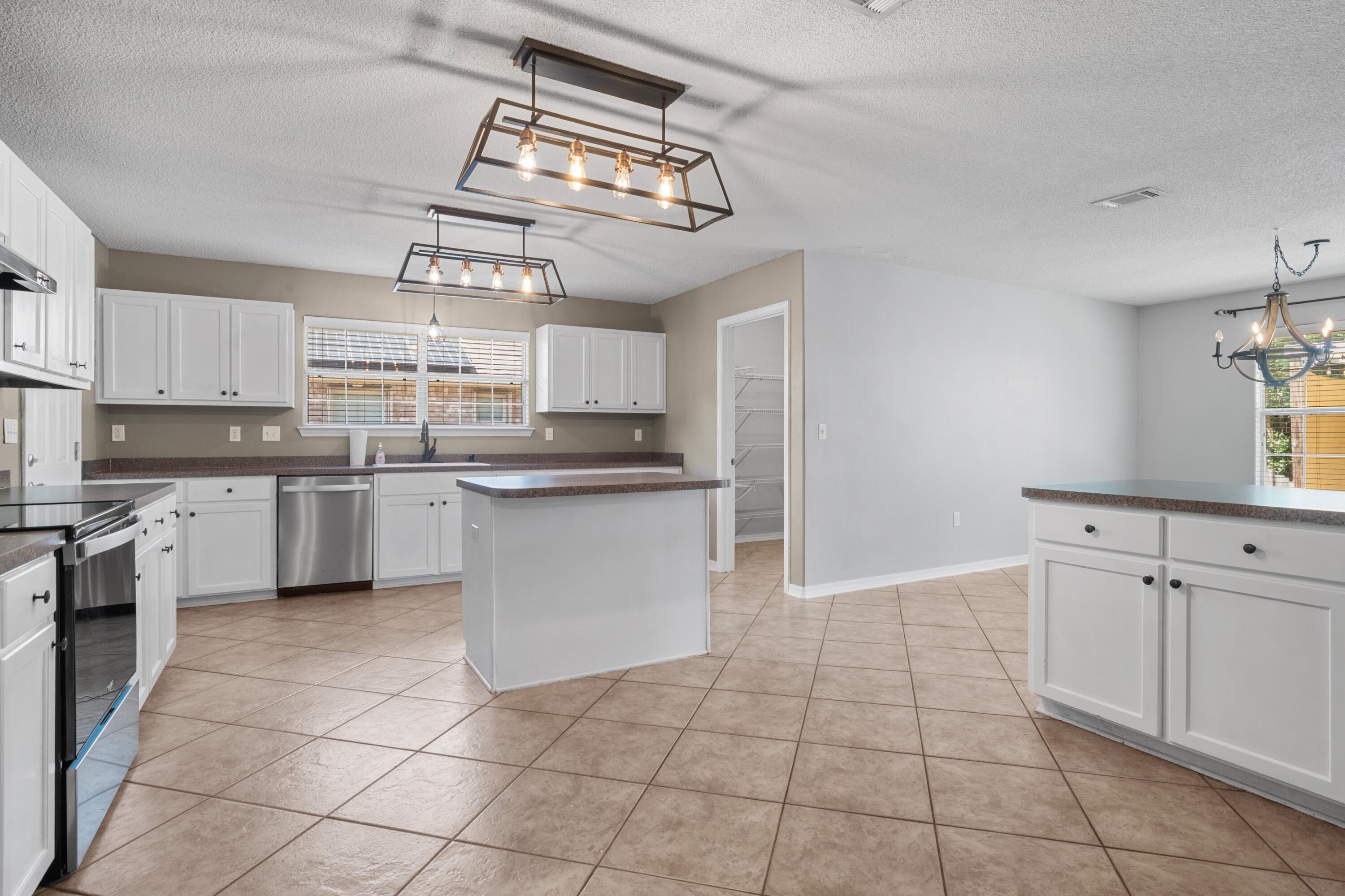 HOLLEY BY THE SEA - Residential
