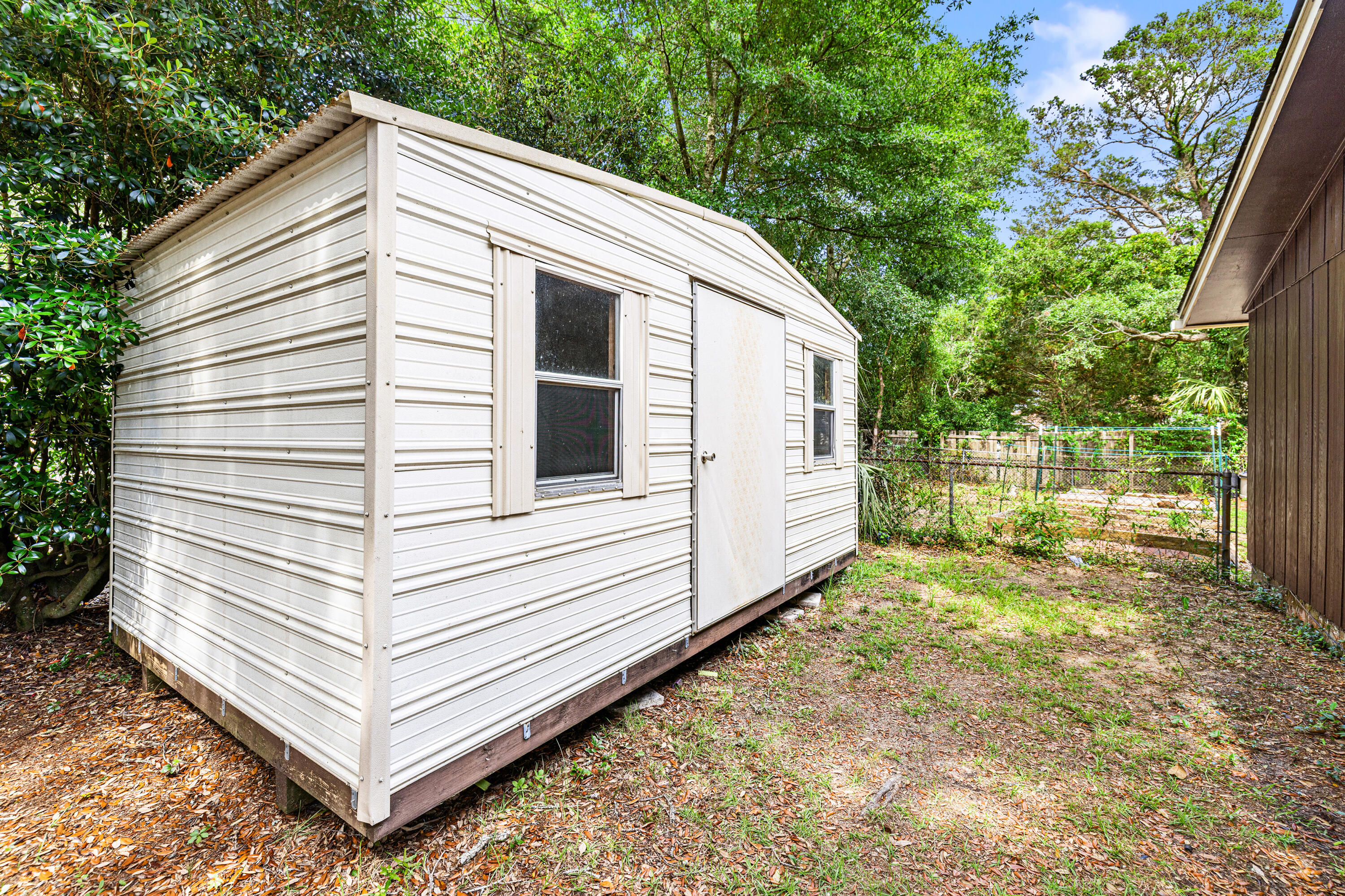 Port Dixie - Residential