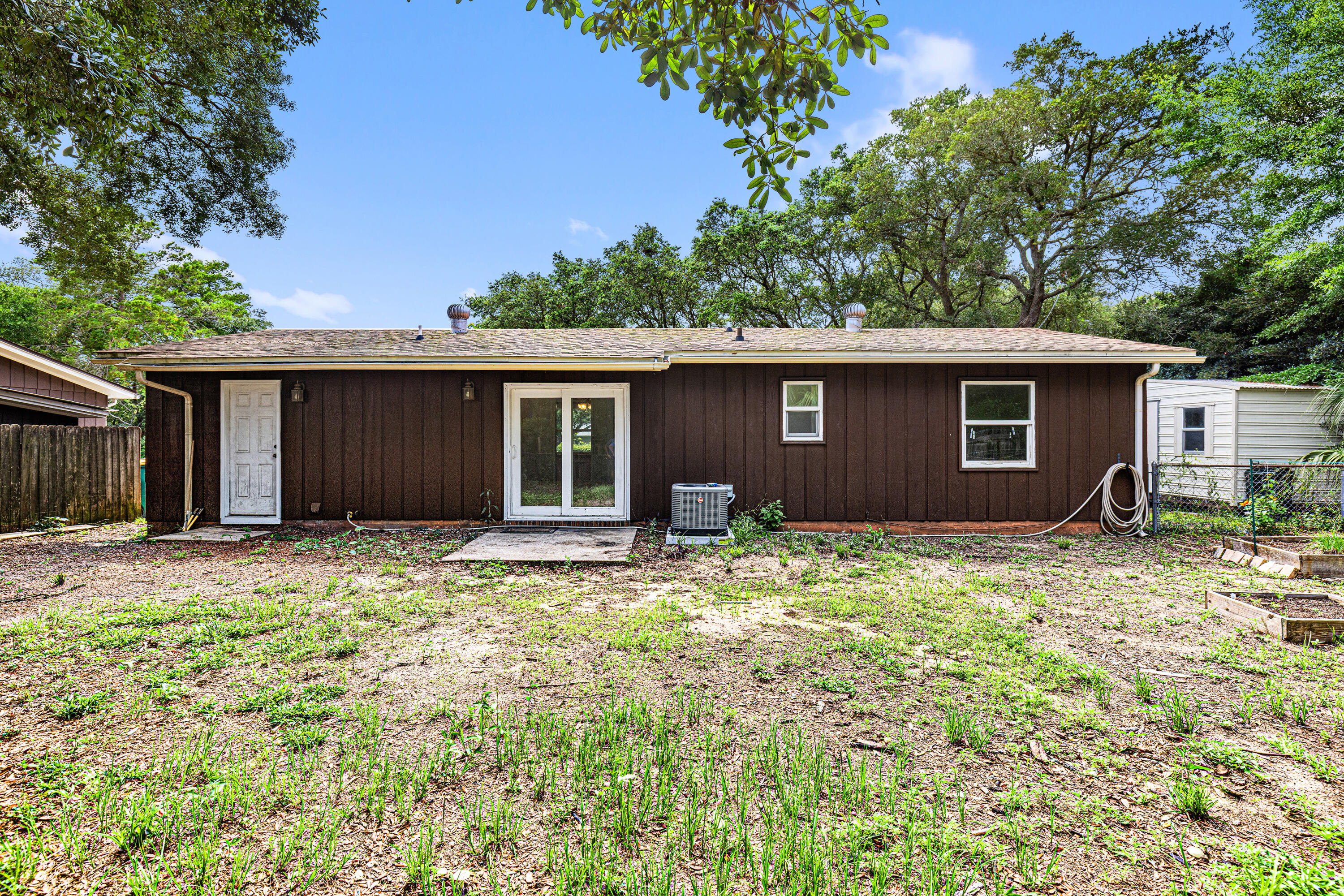 Port Dixie - Residential
