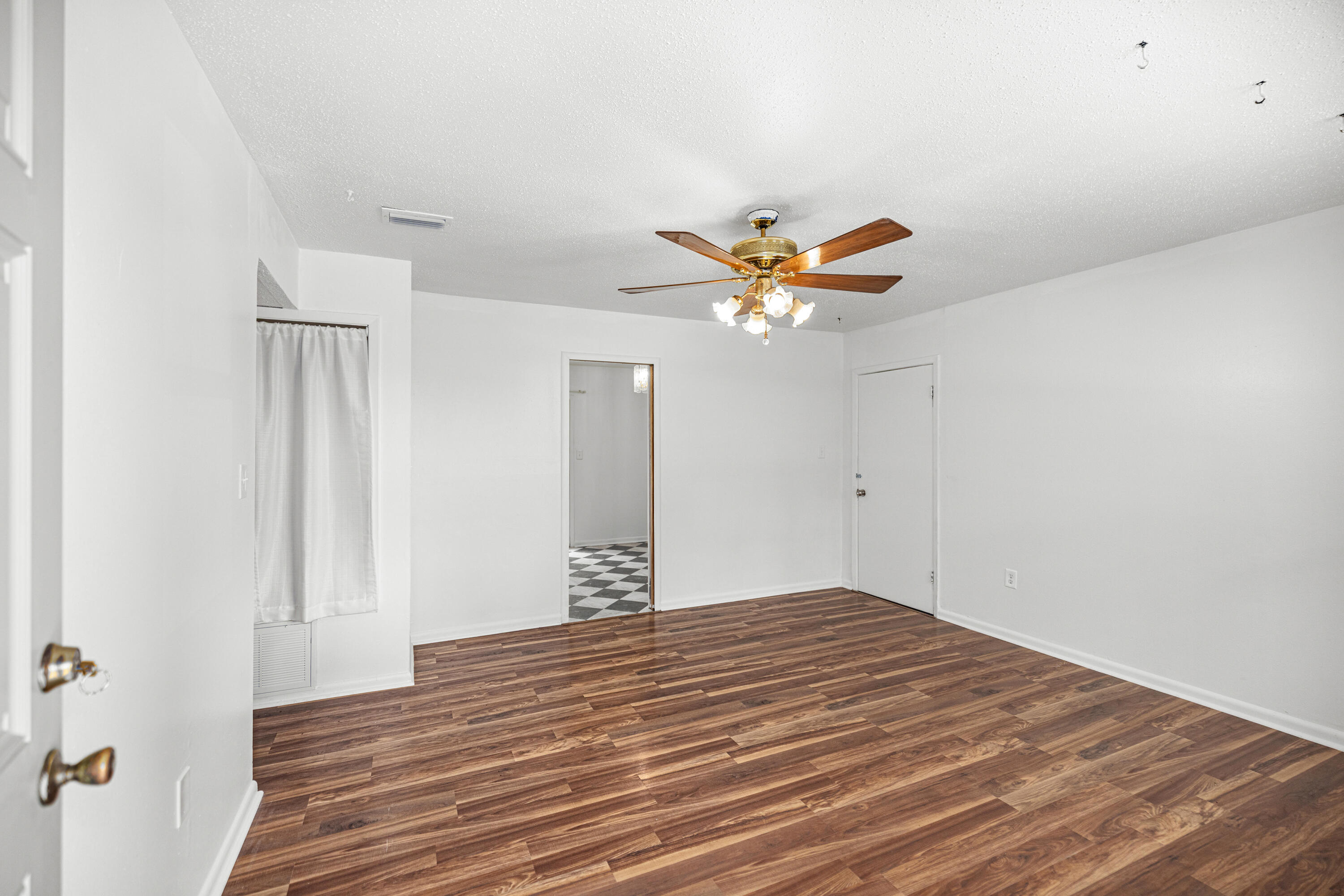 Port Dixie - Residential