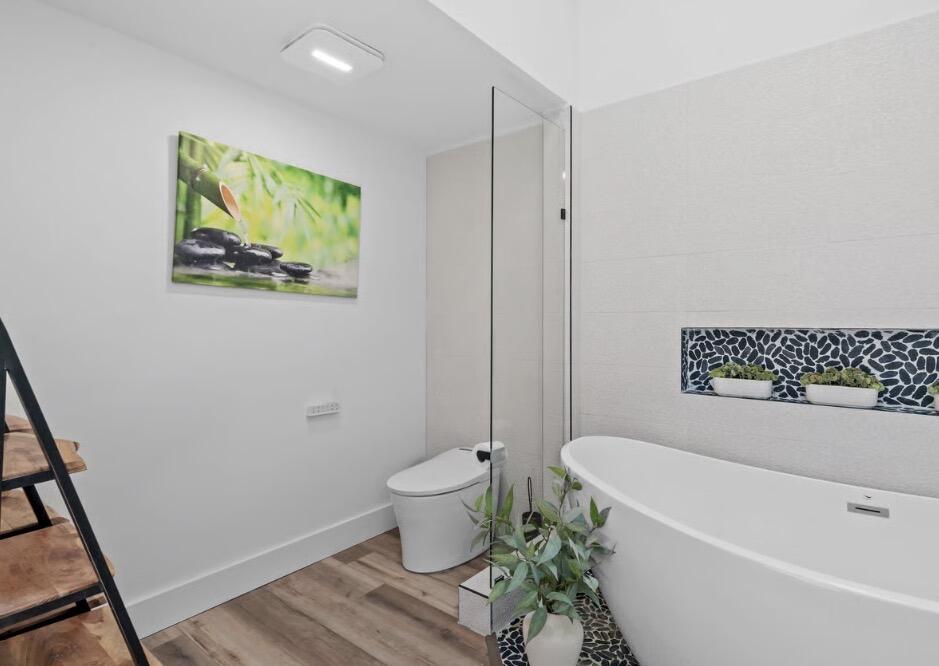 CAPTIVA AT TOPS'L - Residential Lease