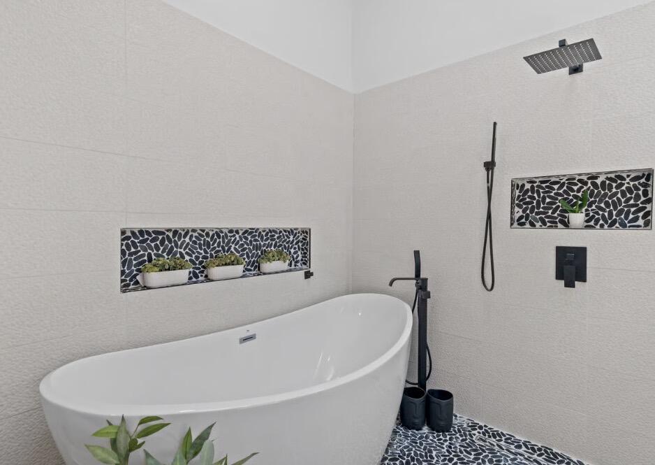 CAPTIVA AT TOPS'L - Residential Lease