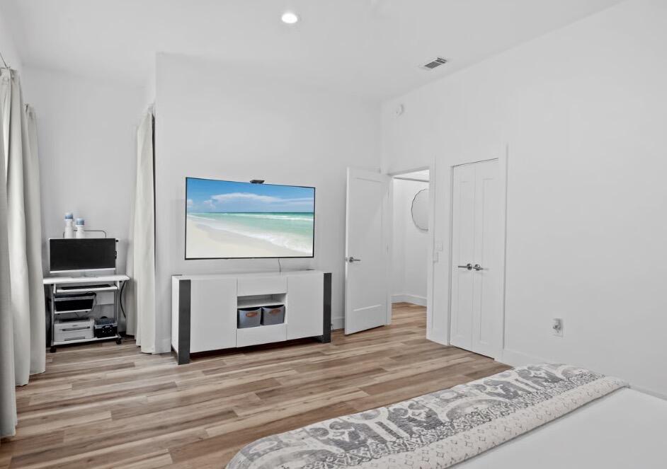 CAPTIVA AT TOPS'L - Residential Lease