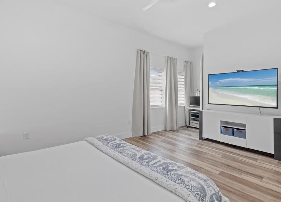 CAPTIVA AT TOPS'L - Residential Lease