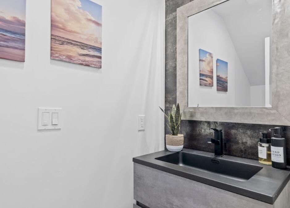 CAPTIVA AT TOPS'L - Residential Lease