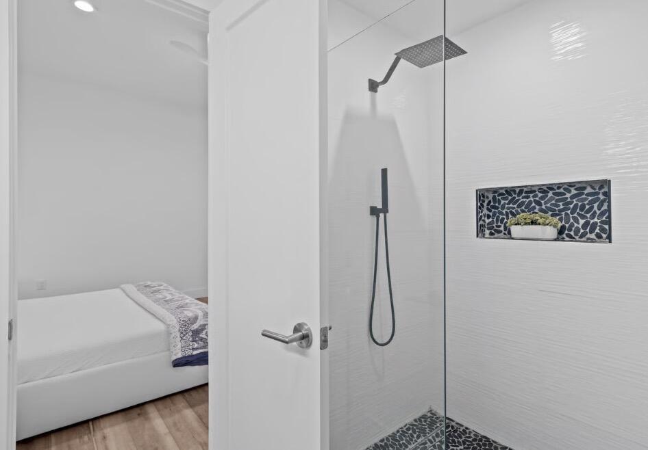 CAPTIVA AT TOPS'L - Residential Lease