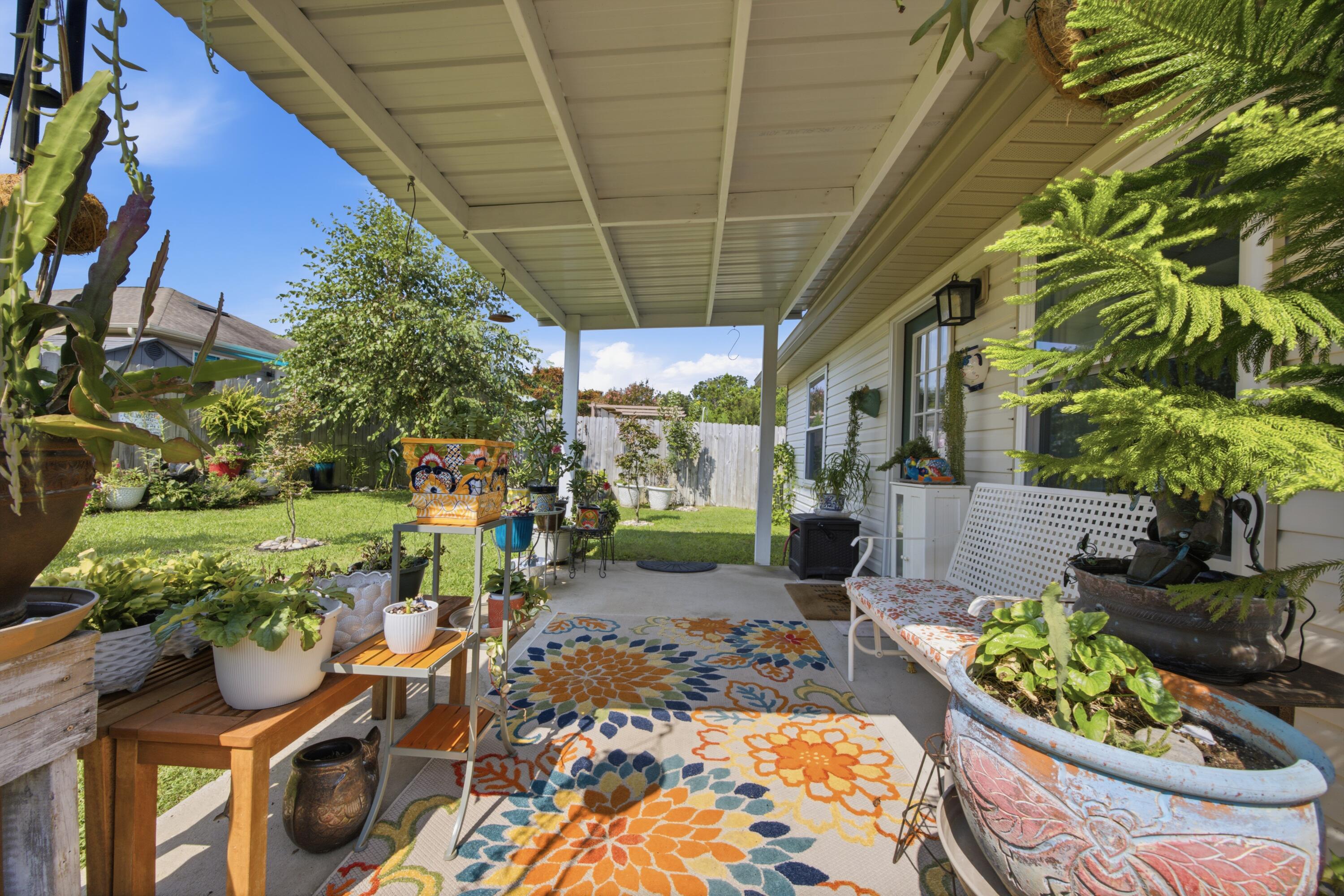 SHADOW LAKES - Residential