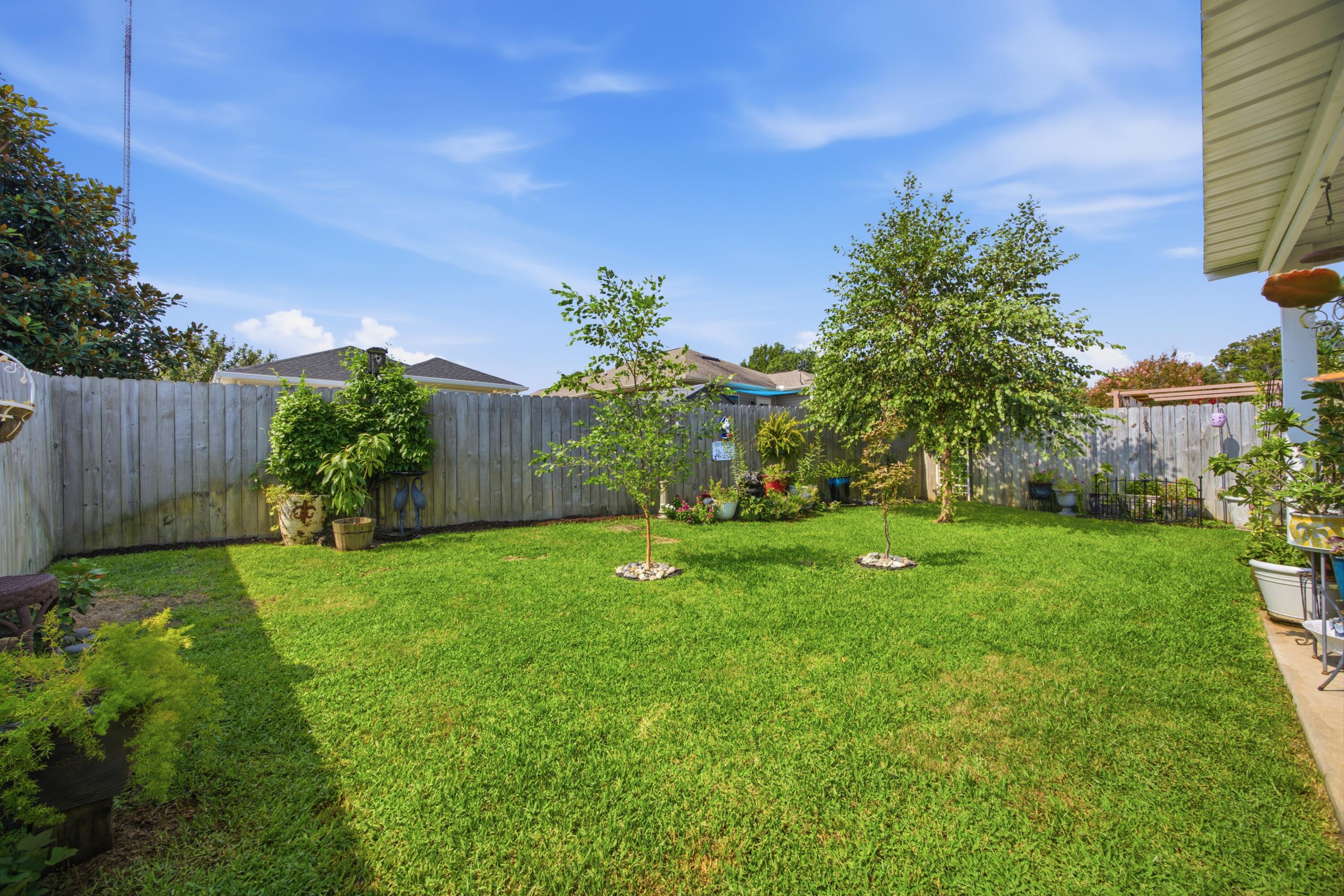 SHADOW LAKES - Residential