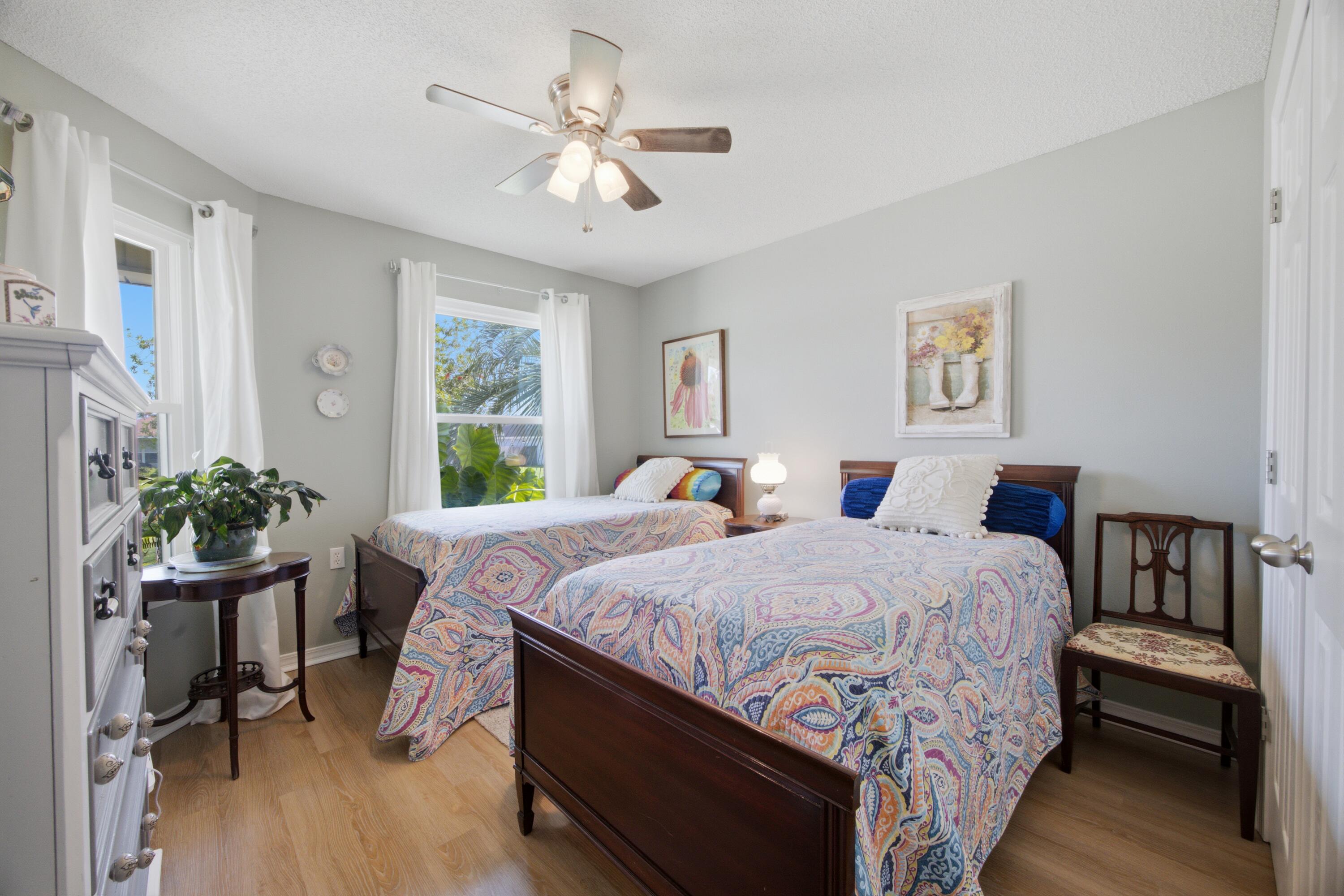 SHADOW LAKES - Residential