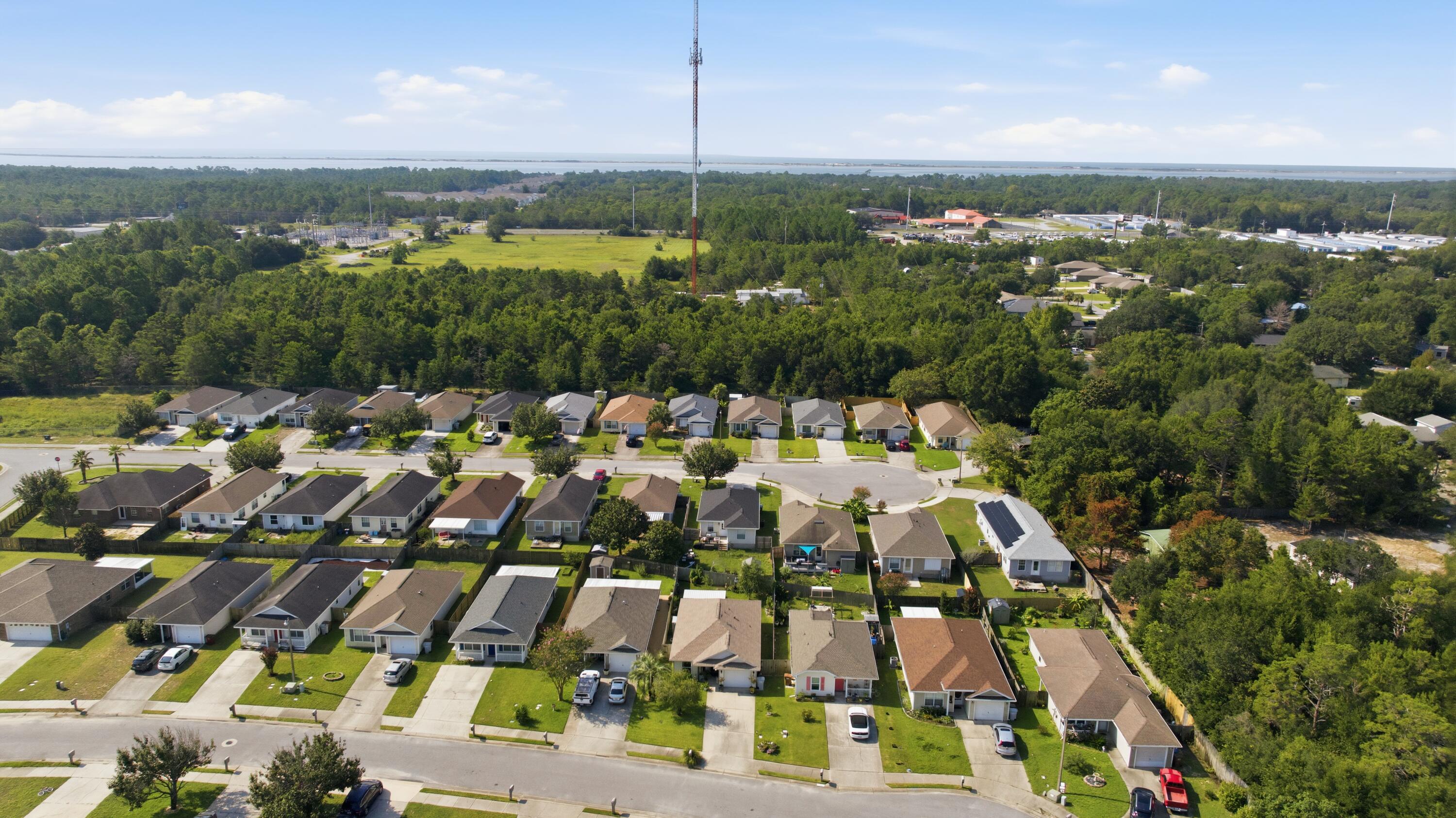 SHADOW LAKES - Residential